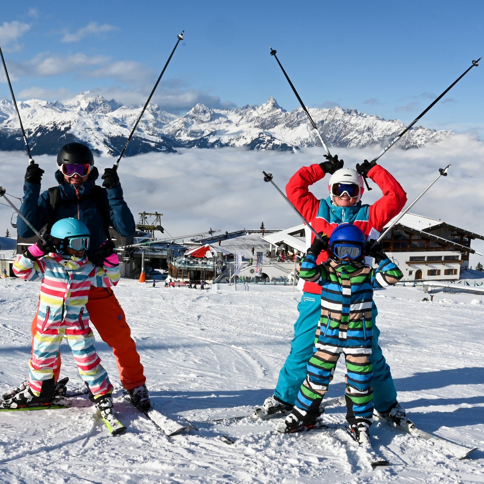 Familien haben in der Silvretta Grund zu jubeln: Kinder bis 10 fahren gratis.