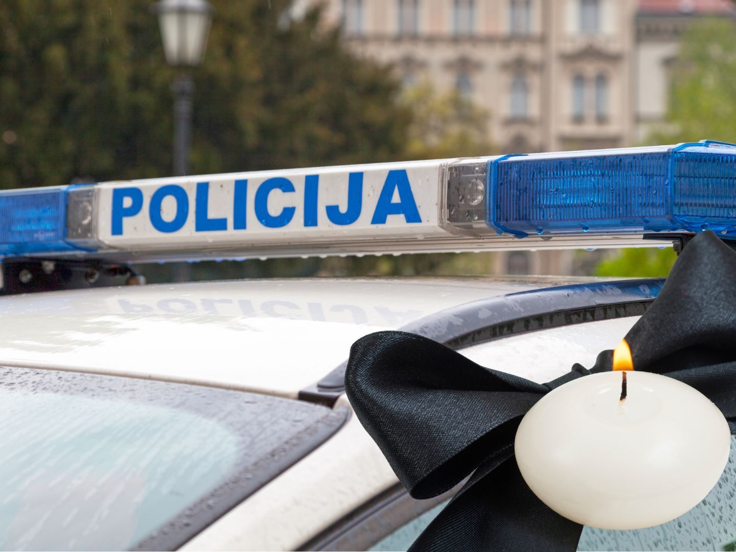 Eltern wegen Verdachts auf schwere Vernachlässigung festgenommen. Eltern wegen Verdachts auf schwere Vernachlässigung festgenommen.