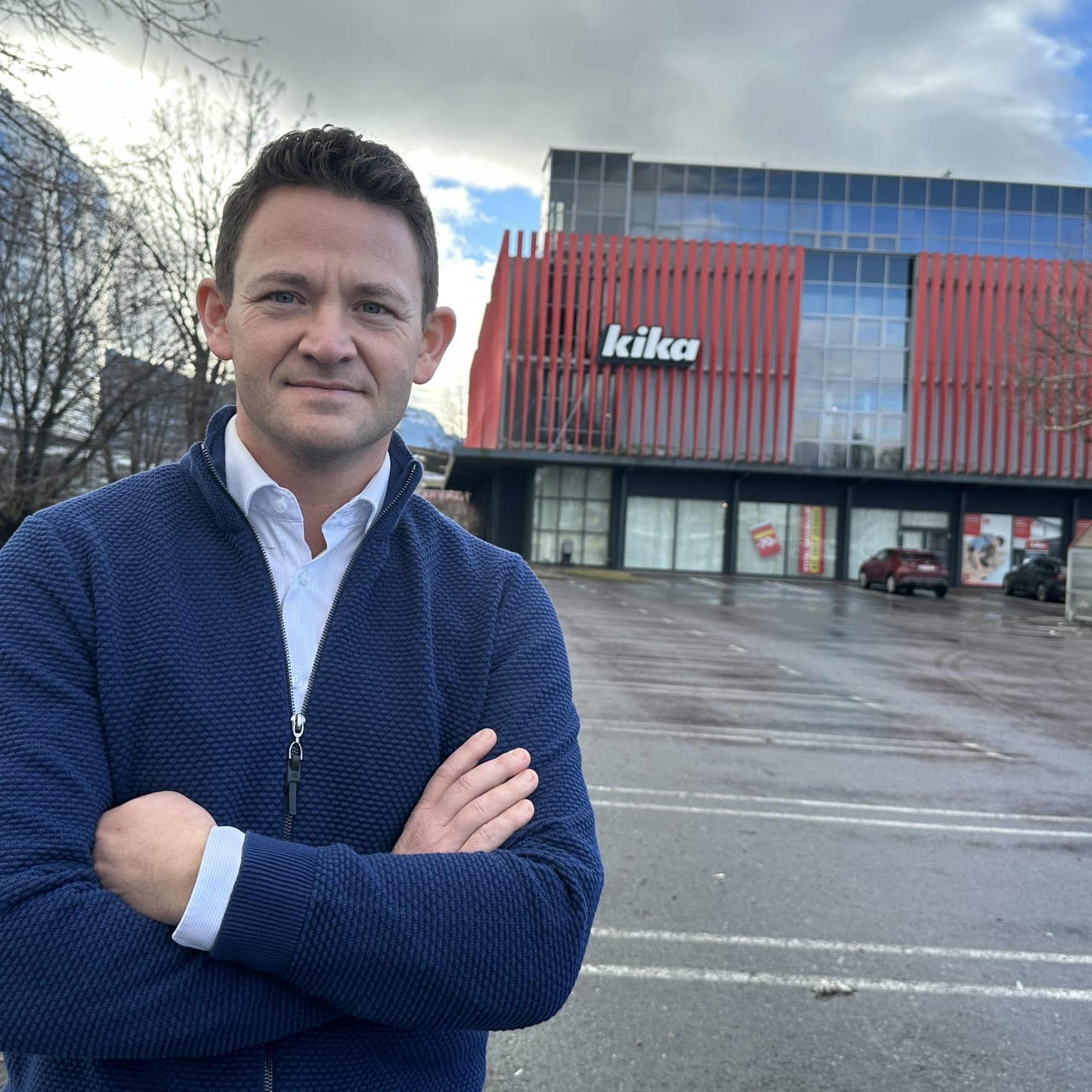 Marcel Gillly von der GPA erklärt, wie es um die Mitarbeiter von Kika steht.