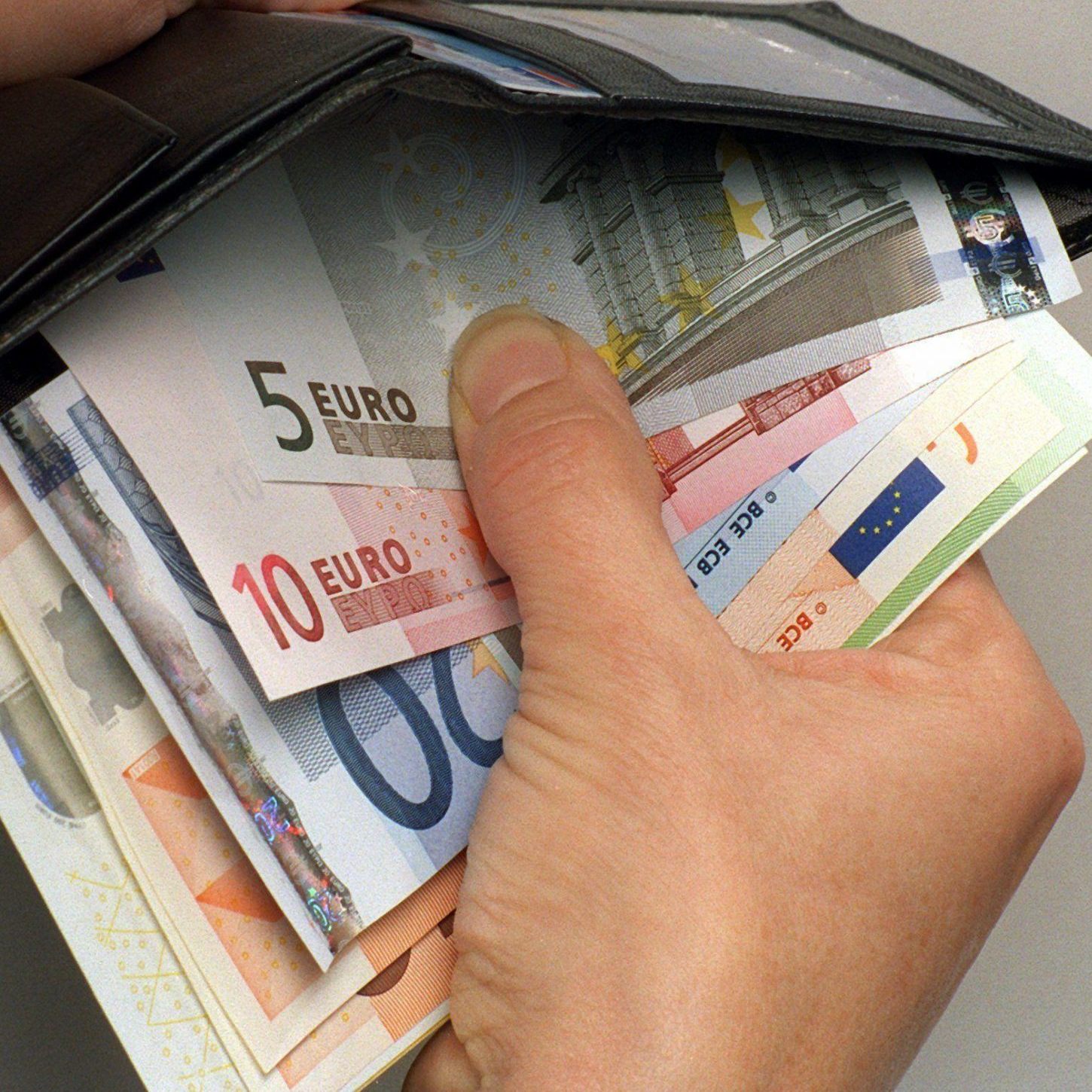 Der Mindestlohn stieg 2024 stärker als Inflation im Vorjahr.