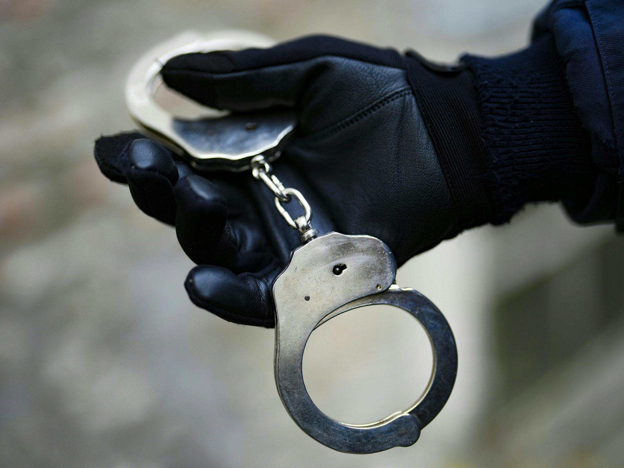 Die beiden Männer wurden wegen des Verdachts des versuchten Einbruchsdiebstahls angezeigt. Die beiden Männer wurden wegen des Verdachts des versuchten Einbruchsdiebstahls angezeigt.