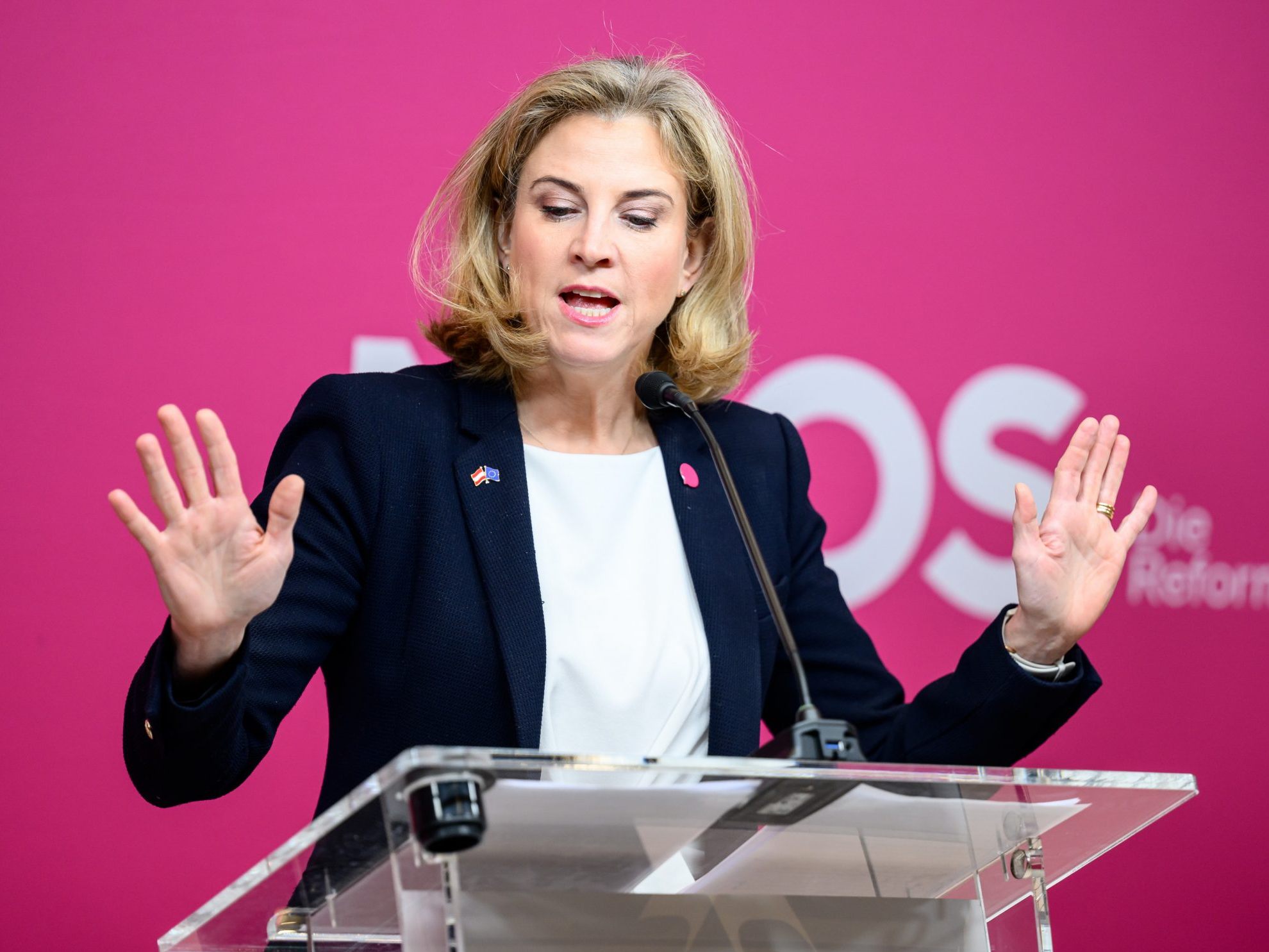 Die NEOS ließen die Verhandlungen am Tag 96 nach der Wahl platzen. Die NEOS ließen die Verhandlungen am Tag 96 nach der Wahl platzen.