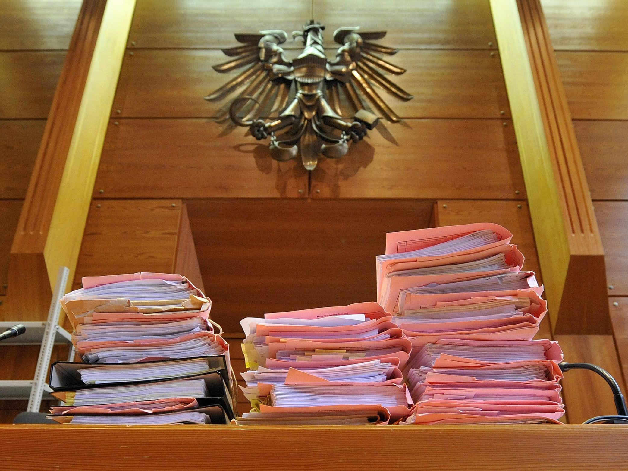 Die Verhandlung fand über weitere Teile unter Ausschluss der Öffentlichkeit statt.