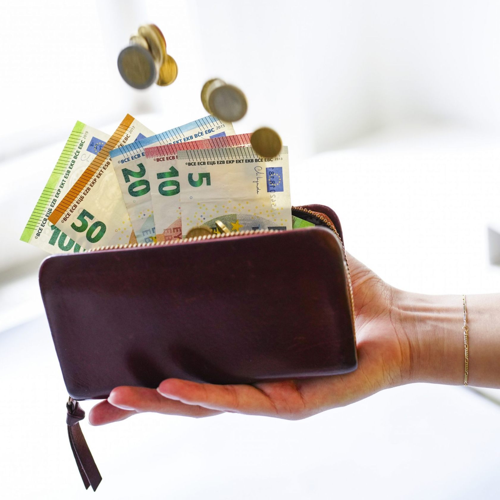 Der Privatkrankenanstalten-KV bringt 2,7 Prozent mehr Gehalt für 2025.