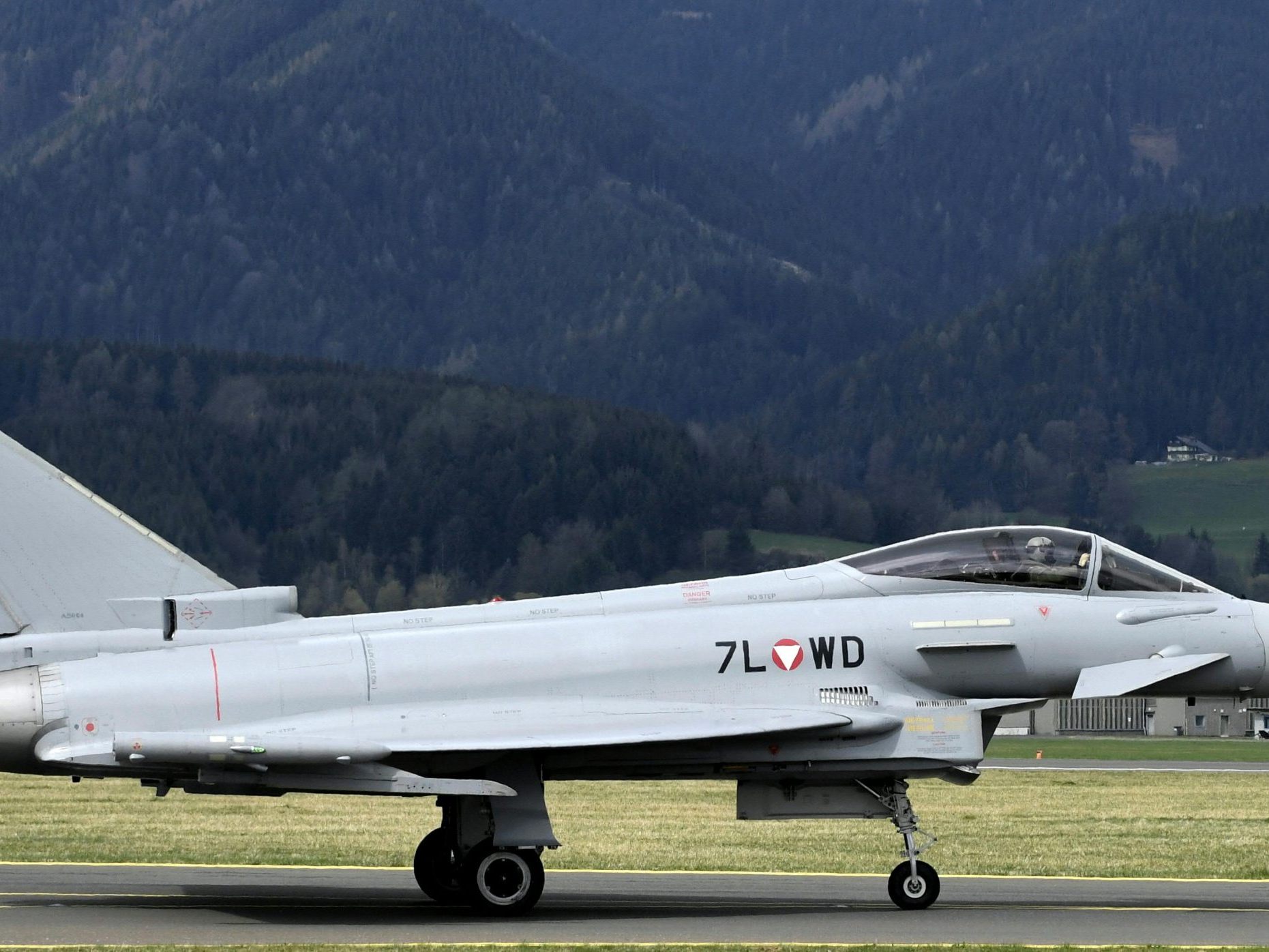 Für vier Eurofighter könnte es von Zeltweg nach Klagenfurt gehen.