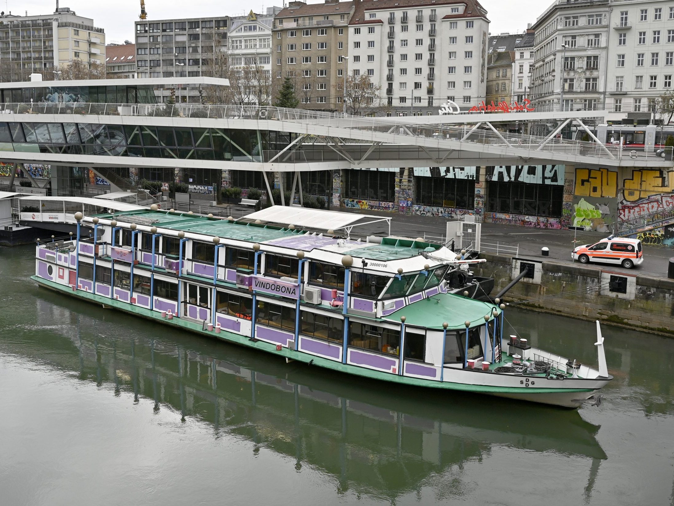 2024 wurden von der DDSG Blue Danube 300.000 Passagiere befördert. 2024 wurden von der DDSG Blue Danube 300.000 Passagiere befördert.