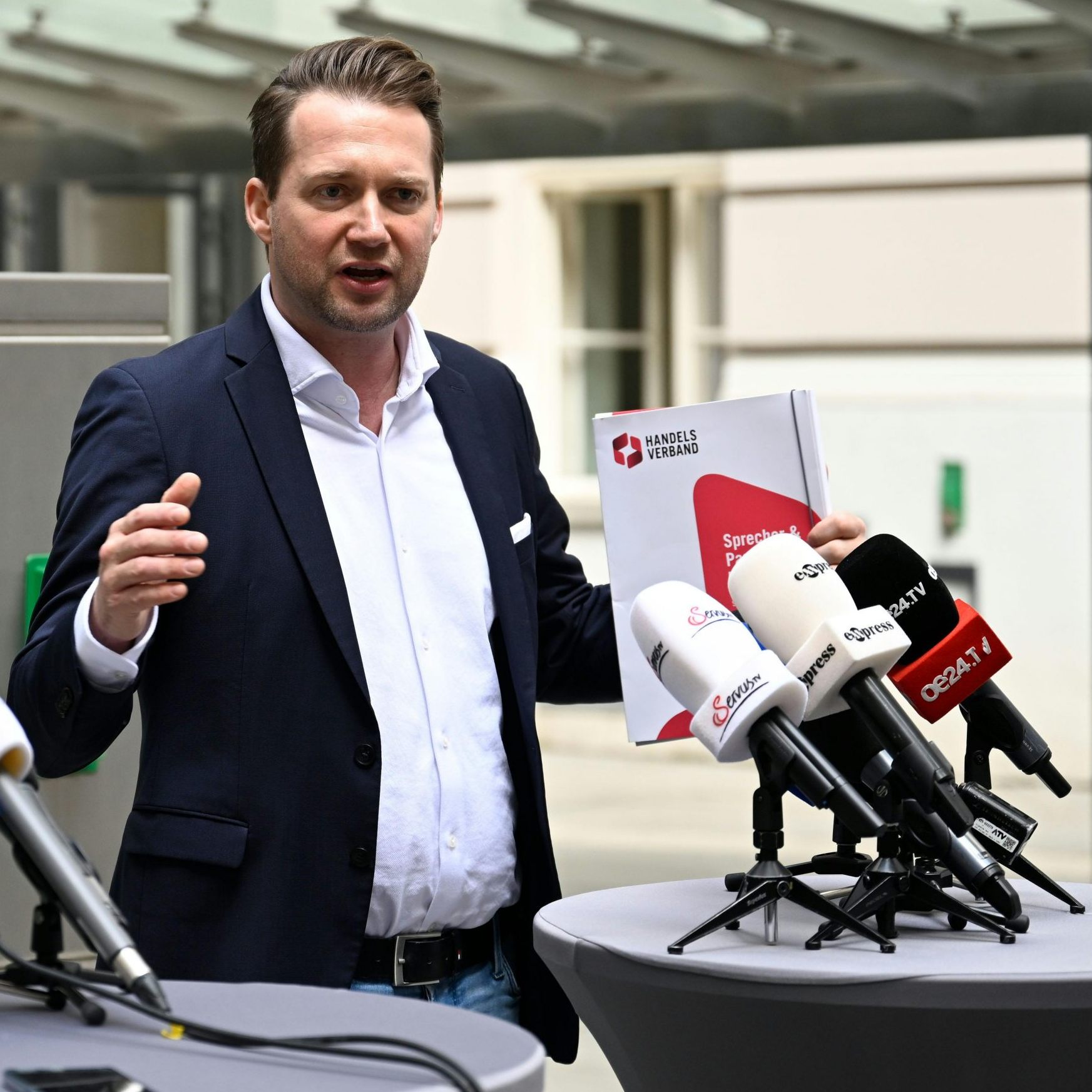 Handelsverband-Geschäftsführer Rainer Will erwartet wieder ein kleines Plus.