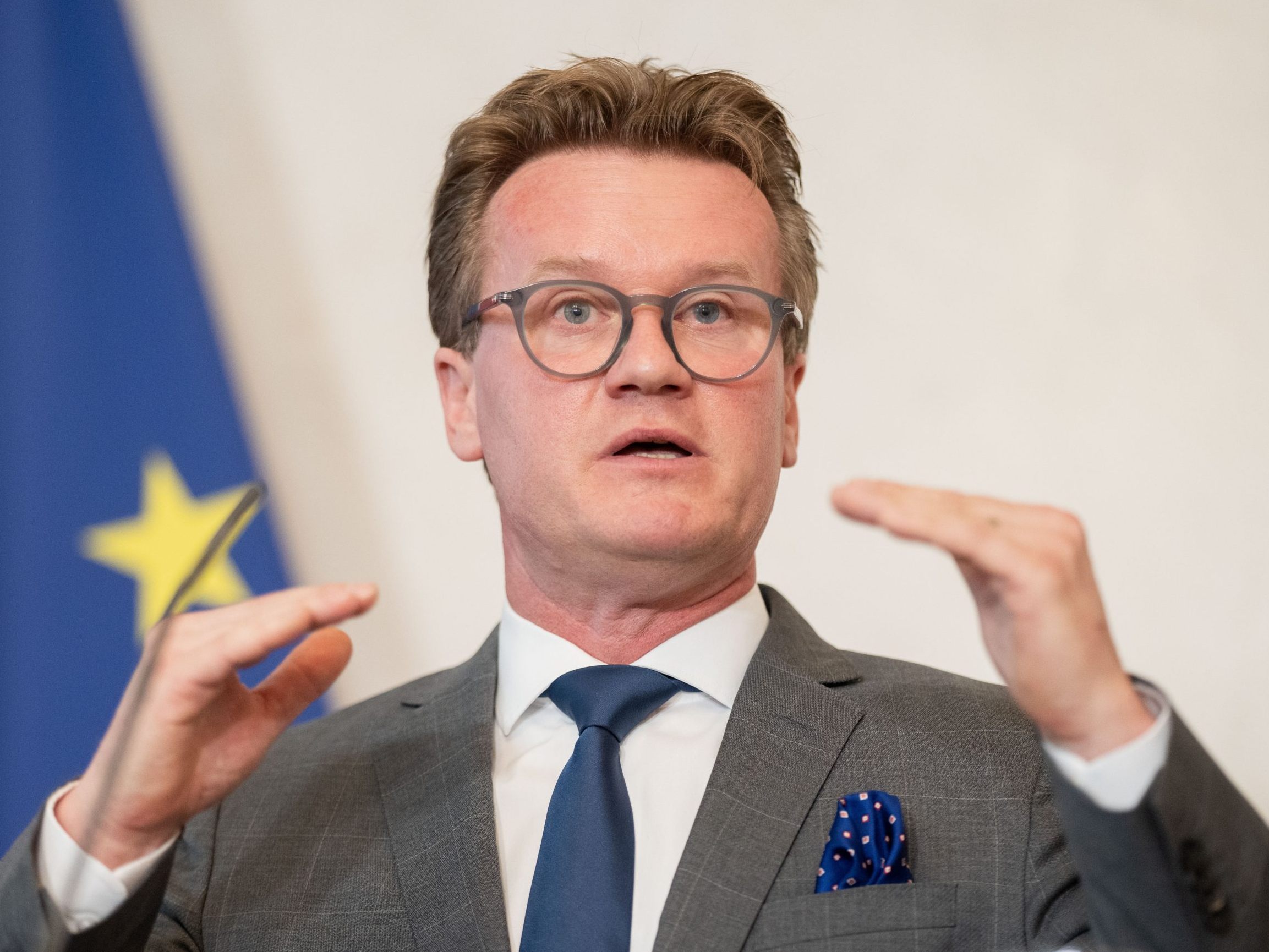 Laut IV-Chef Knill nimmt Österreich am Weltwachstum nicht mehr teil. Laut IV-Chef Knill nimmt Österreich am Weltwachstum nicht mehr teil.