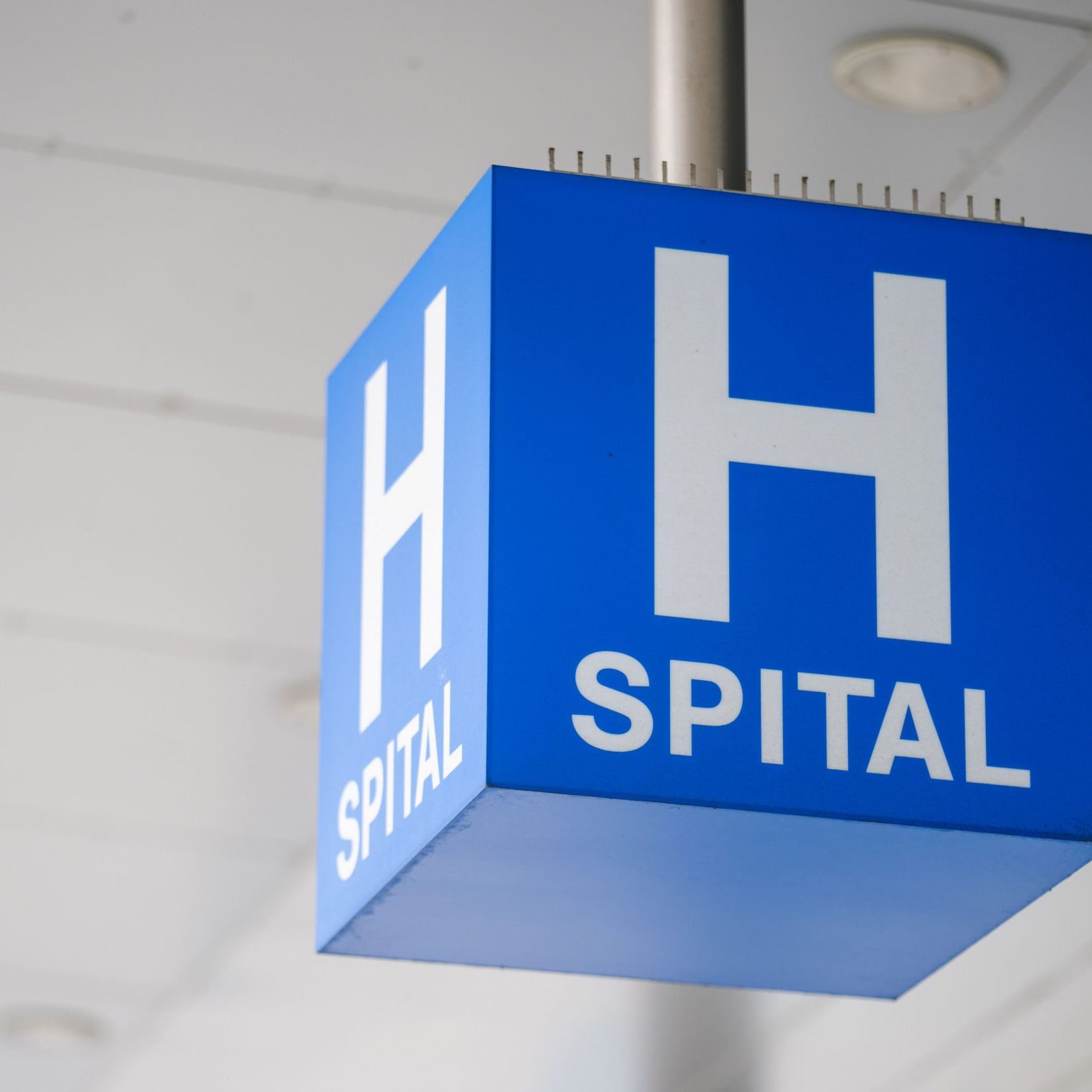 Ende des Vorjahres kam eine mit Masern infizierte Person in die Ambulanz des LKH Bruck an der Mur in der Steiermark.