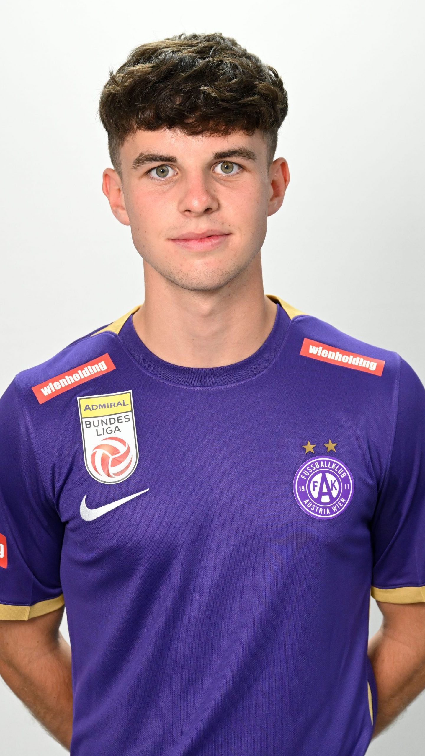 Wustinger wieder mit Kreuzbandriss konfrontiert.