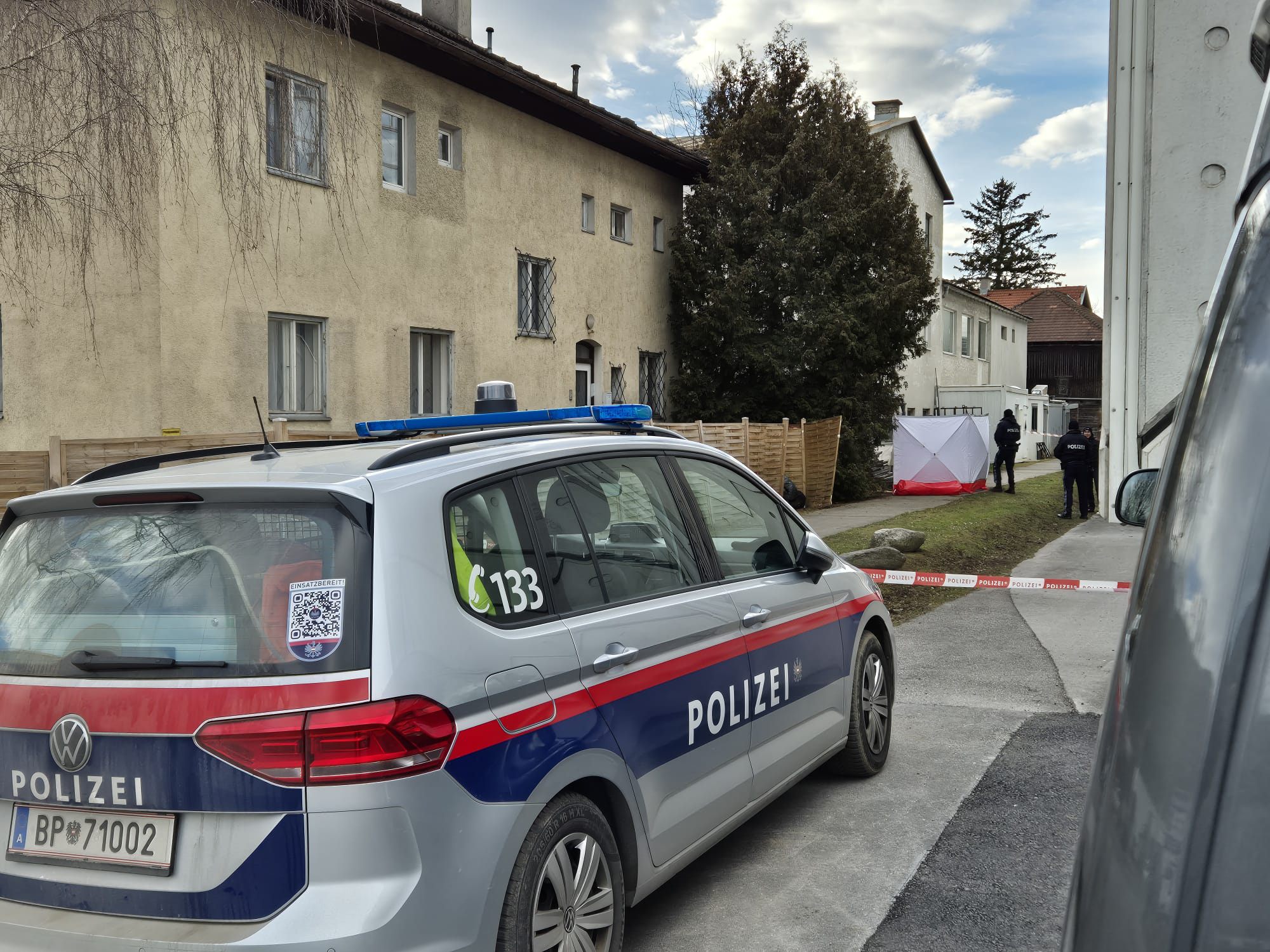 Die Todesursache ist weiter unklar.