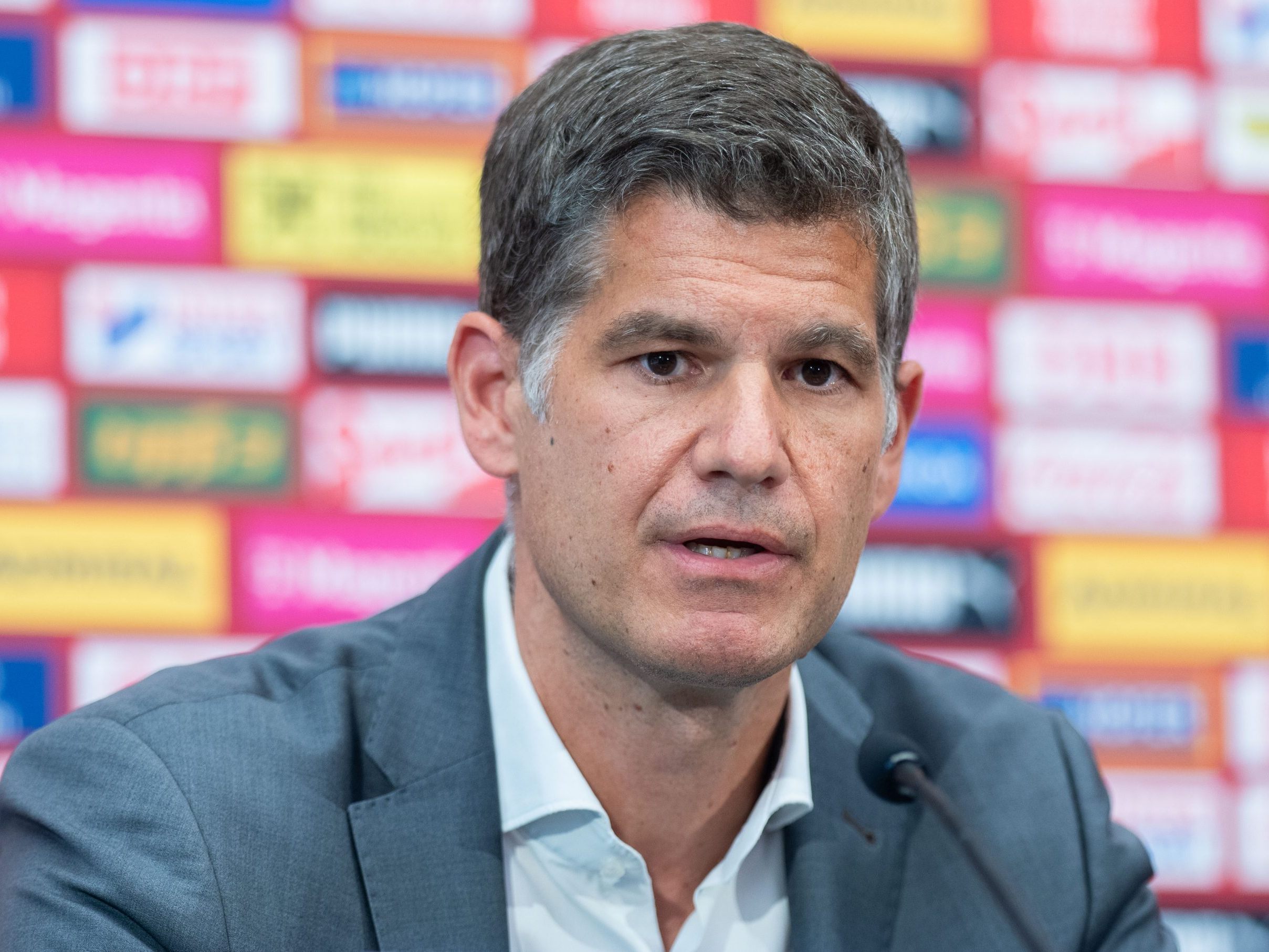 Neuhold behält sein Amt beim ÖFB. Neuhold behält sein Amt beim ÖFB.