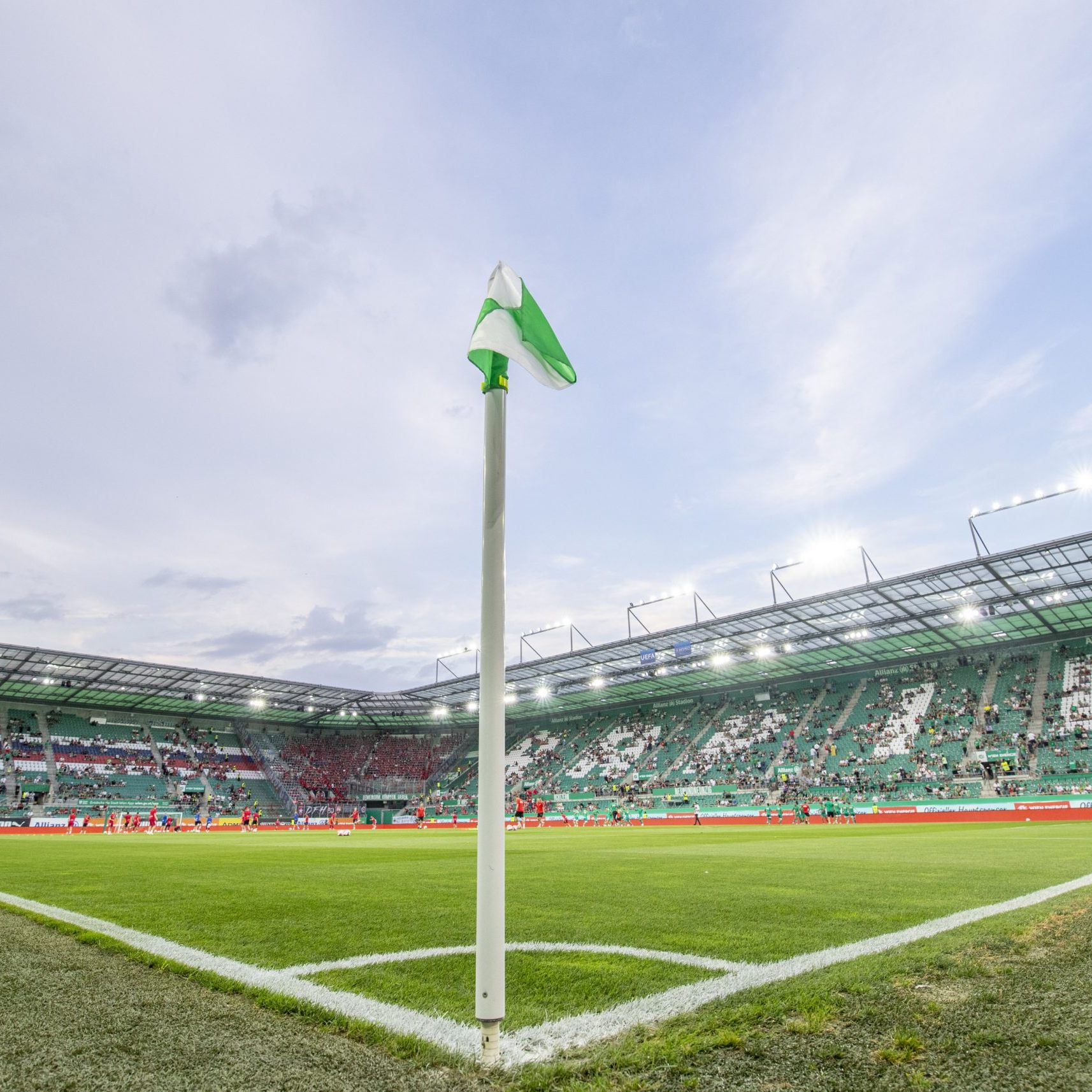 Amane von BK Häcken zu Rapid.