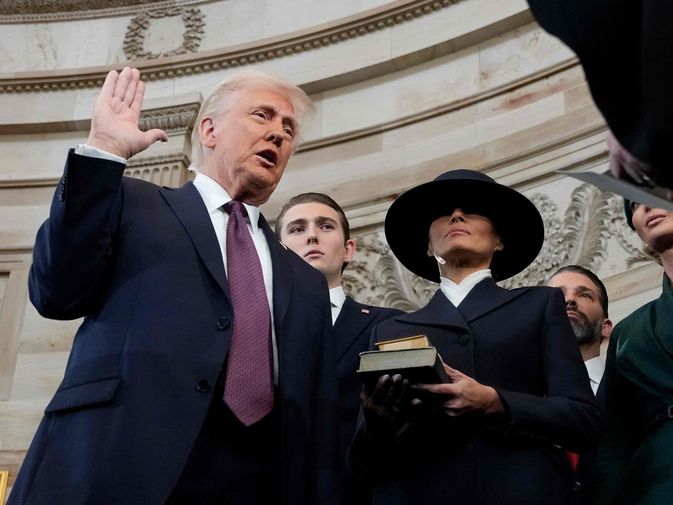 Donald Trump verspricht für seine zweite Amtszeit ein goldenes Zeitalter für Amerika. Donald Trump verspricht für seine zweite Amtszeit ein goldenes Zeitalter für Amerika.