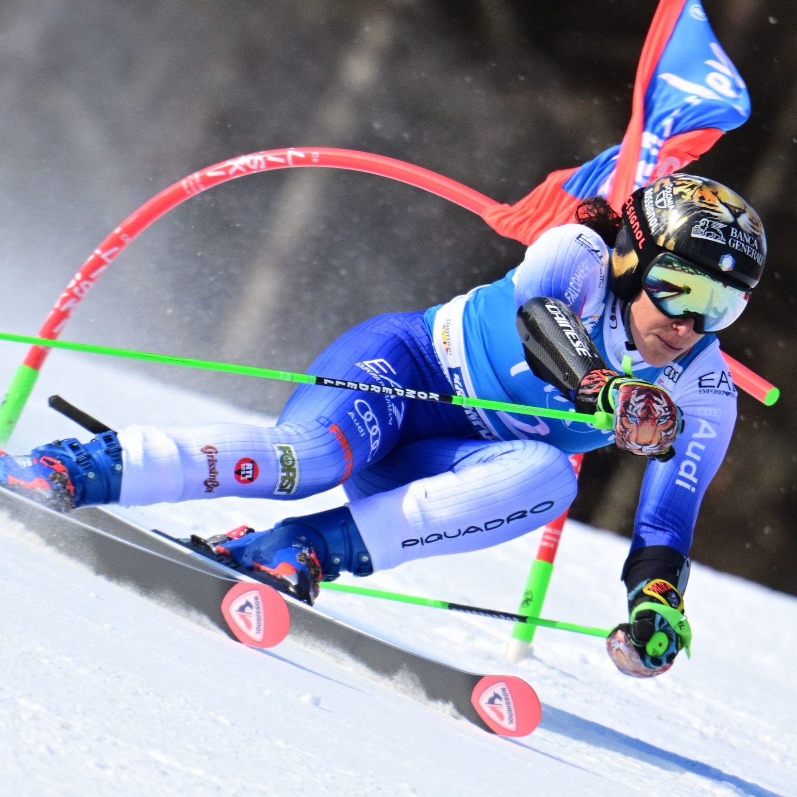 Brignone führt im Riesentorlauf am Kronplatz - Scheib out.