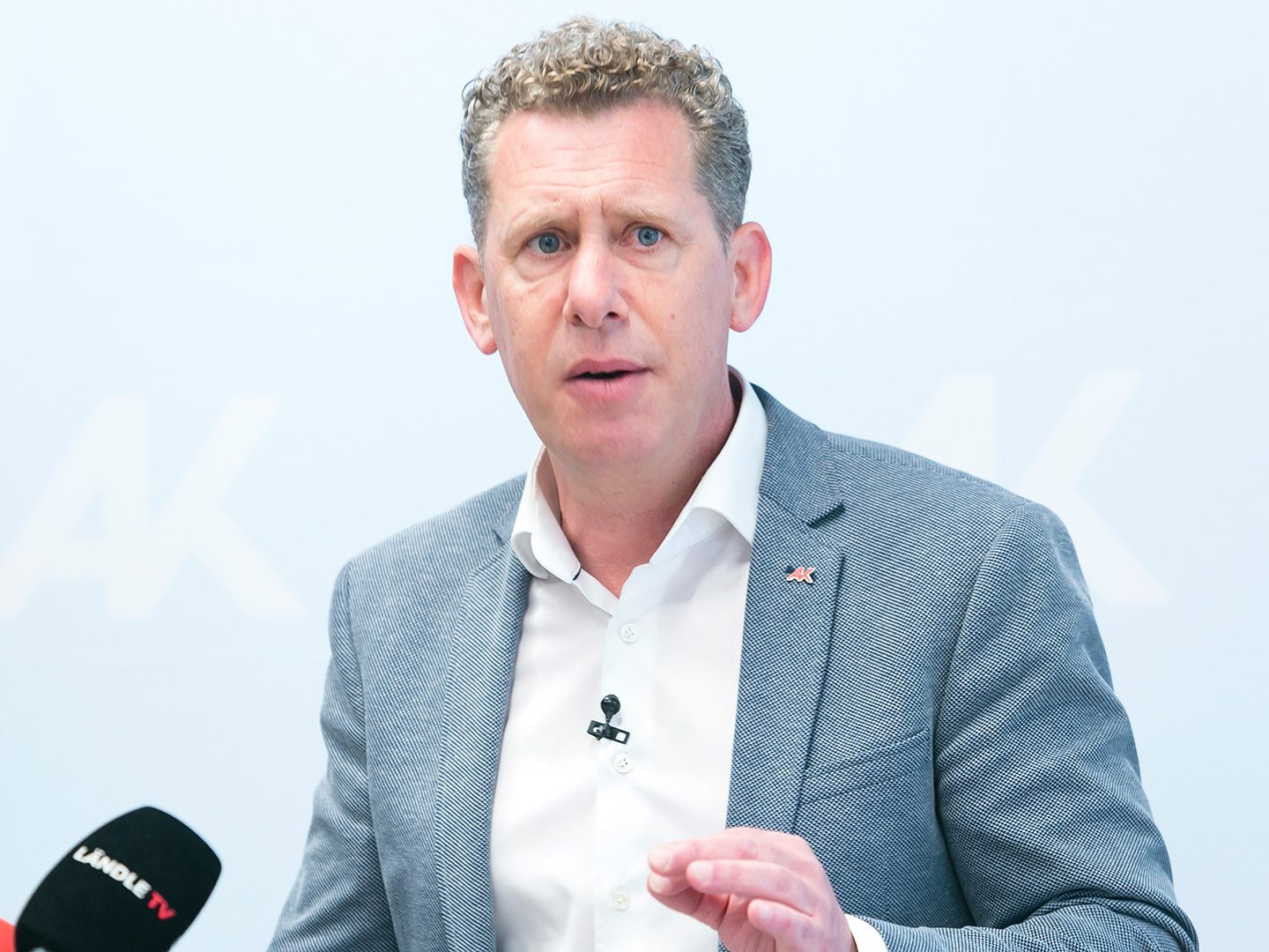 Bernhard Heinzle