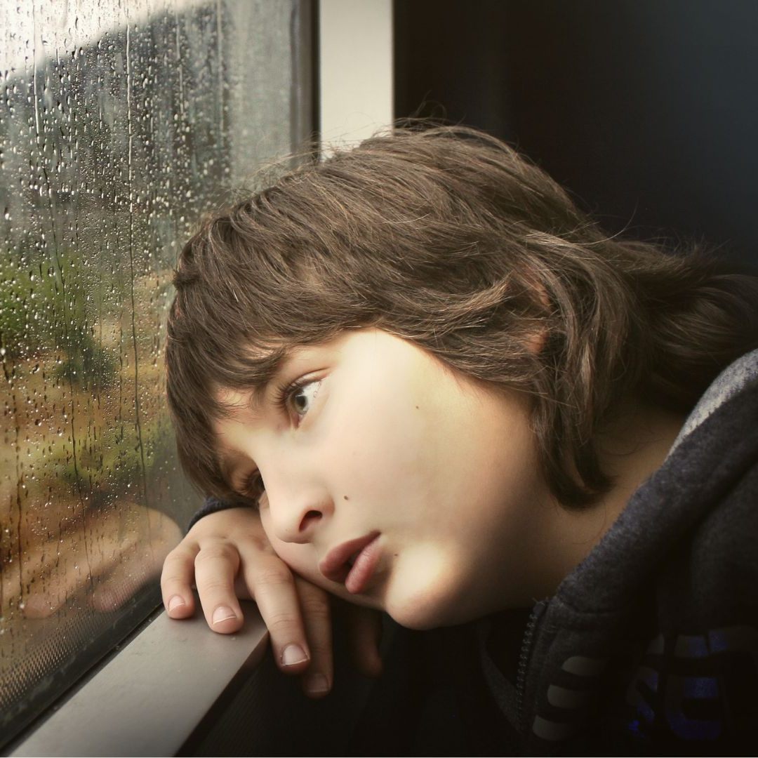 Bei Kindern und Jugendlichen gibt es laut einer Kinder- und Jugendlichenpsychotherapeutin einige Warnzeichen für psychische Probleme, auf die man achten kann.