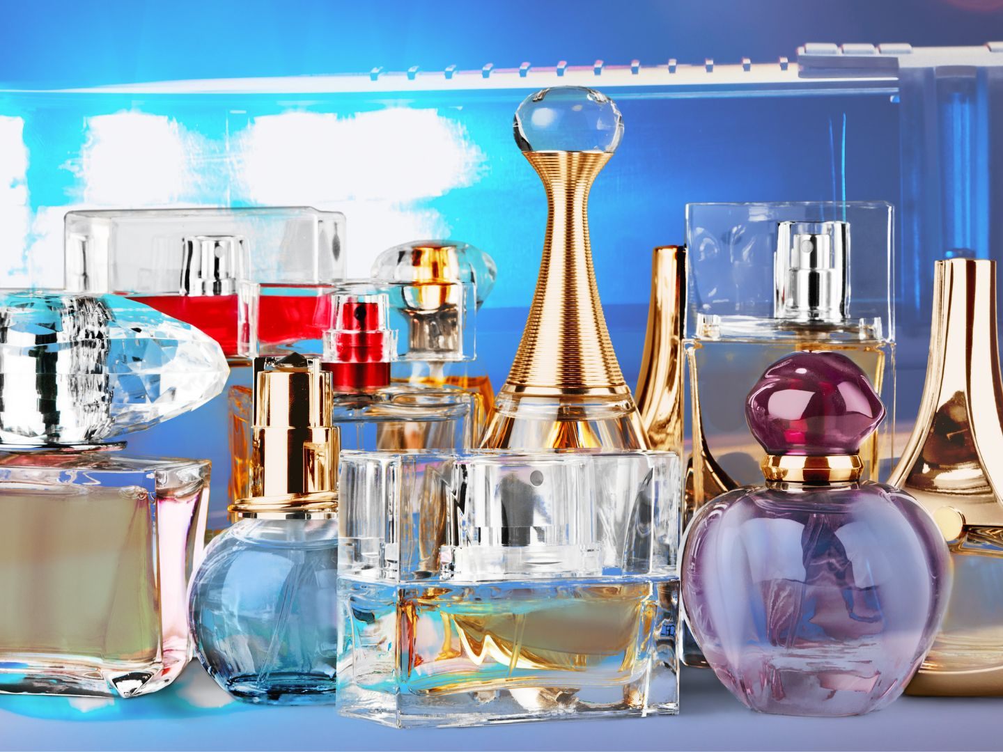 Der Tatverdächtige gestand den Diebstahl der Parfums. Der Tatverdächtige gestand den Diebstahl der Parfums.