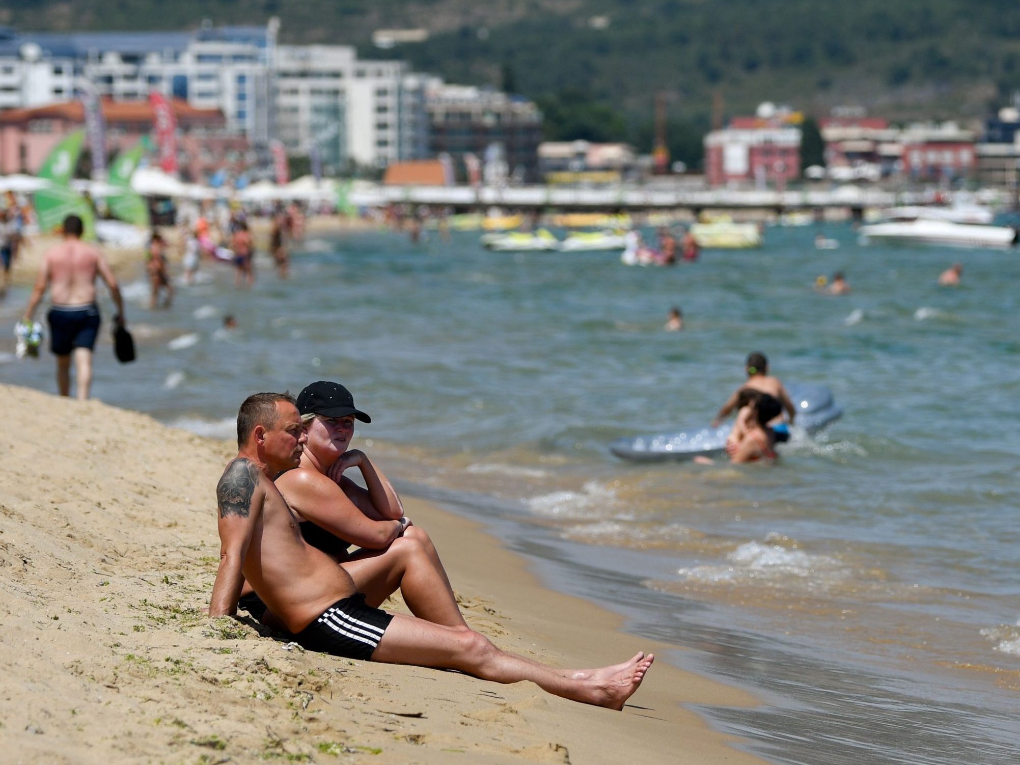 Bei den Urlaubs-Trends für 2025 überrascht ein Land besonders.