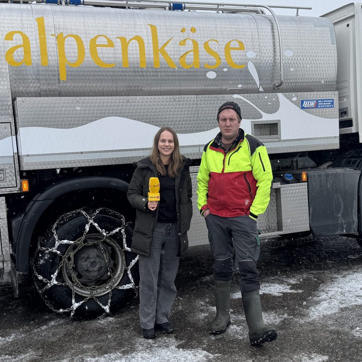 VOL.AT begleitete Milchfahrer Daniel Feuerstein an einem Arbeitstag.