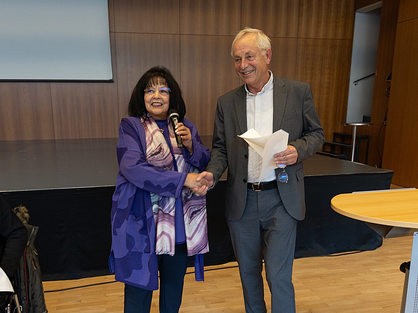 Bezirksobfrau Karin Rezniczek und Obmann Sighart Brunner Bezirksobfrau Karin Rezniczek und Obmann Sighart Brunner