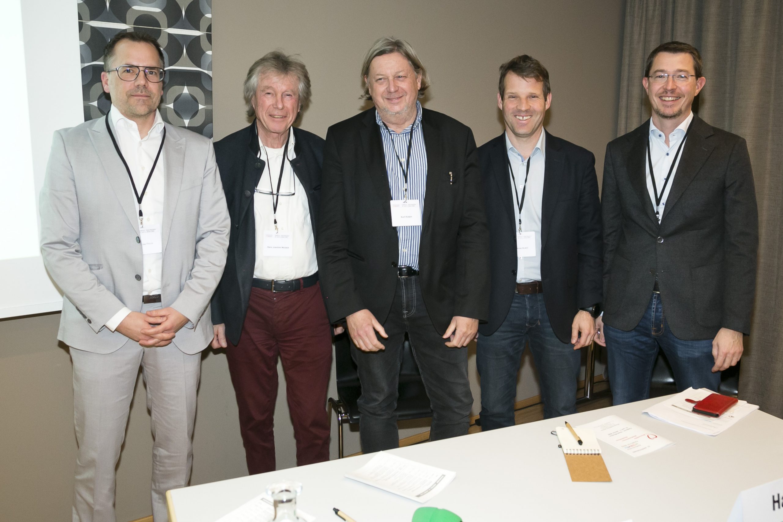 Primar Priv.-Doz. Dr. Matthias Frick, Abteilung Innere Medizin I am LKH Feldkirch, eröffnete die Veranstaltung. Primar Priv.-Doz. Dr. Matthias Frick, Abteilung Innere Medizin I am LKH Feldkirch, eröffnete die Veranstaltung.
