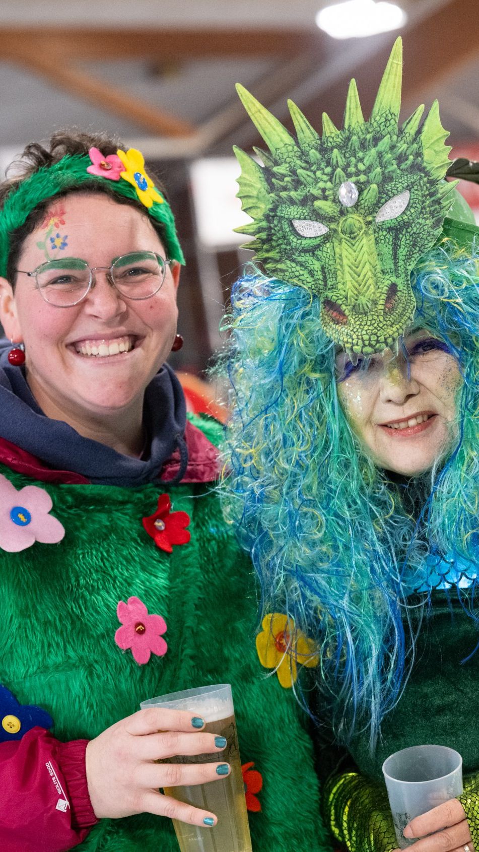 Gutgelaute Narren beim Landesnarrentag in Hohenems