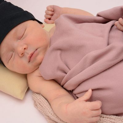 Die gesamte Redaktion von VOL.AT gratuliert herzlich zur Geburt von Lilith Heidi. Wir wünschen der Familie viele unvergessliche Momente voller Liebe und Freude mit ihrem kleinen Winterwunder.