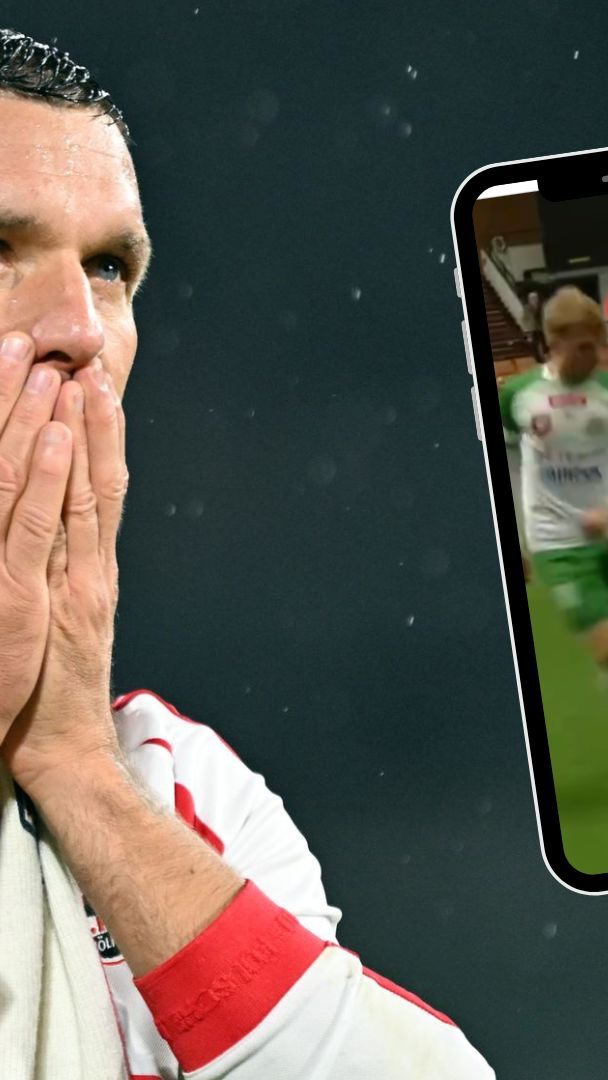 Lukas Podolski sorgte mit einem Horrorfoul bei einem Hallenturnier für Aufsehen.