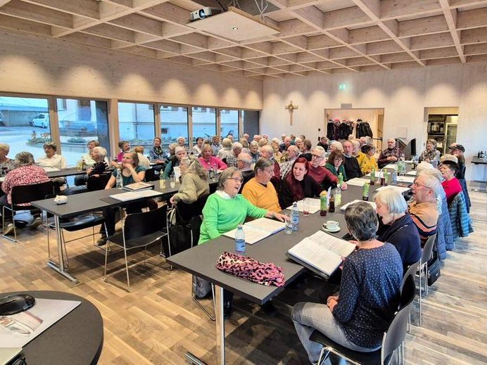 Singnachmittag im Pfarrsaal Weiler