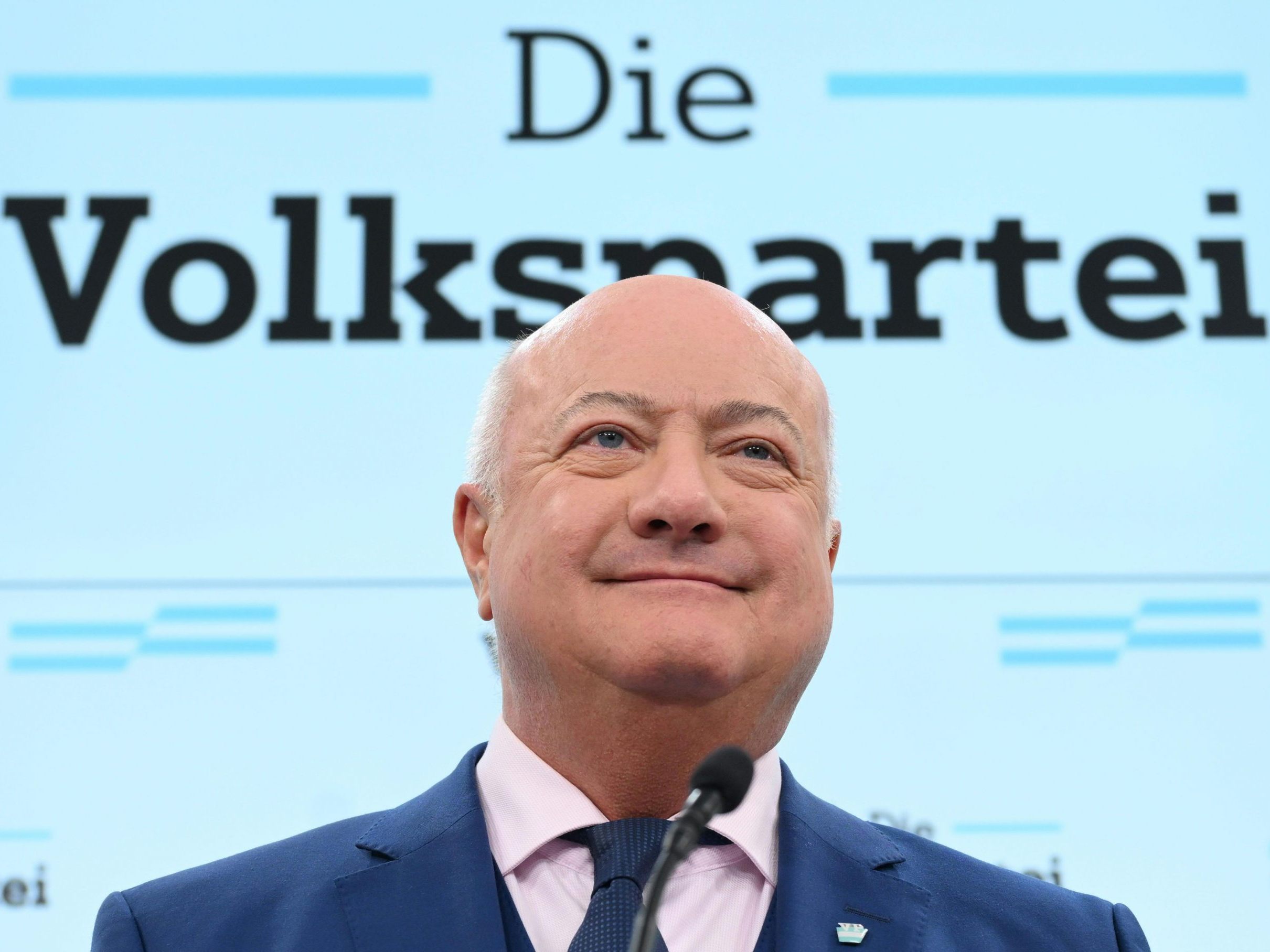 Der neue ÖVP-Chef Christian Stocker bei einer Pressekonferenz Der neue ÖVP-Chef Christian Stocker bei einer Pressekonferenz