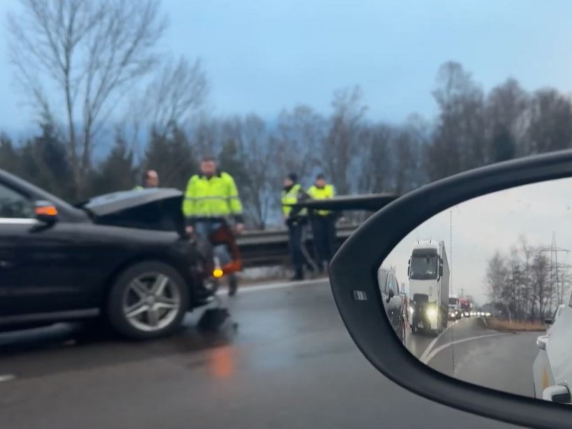 Unfall auf der A14 sorgte für Stau im Frühverkehr. Unfall auf der A14 sorgte für Stau im Frühverkehr.