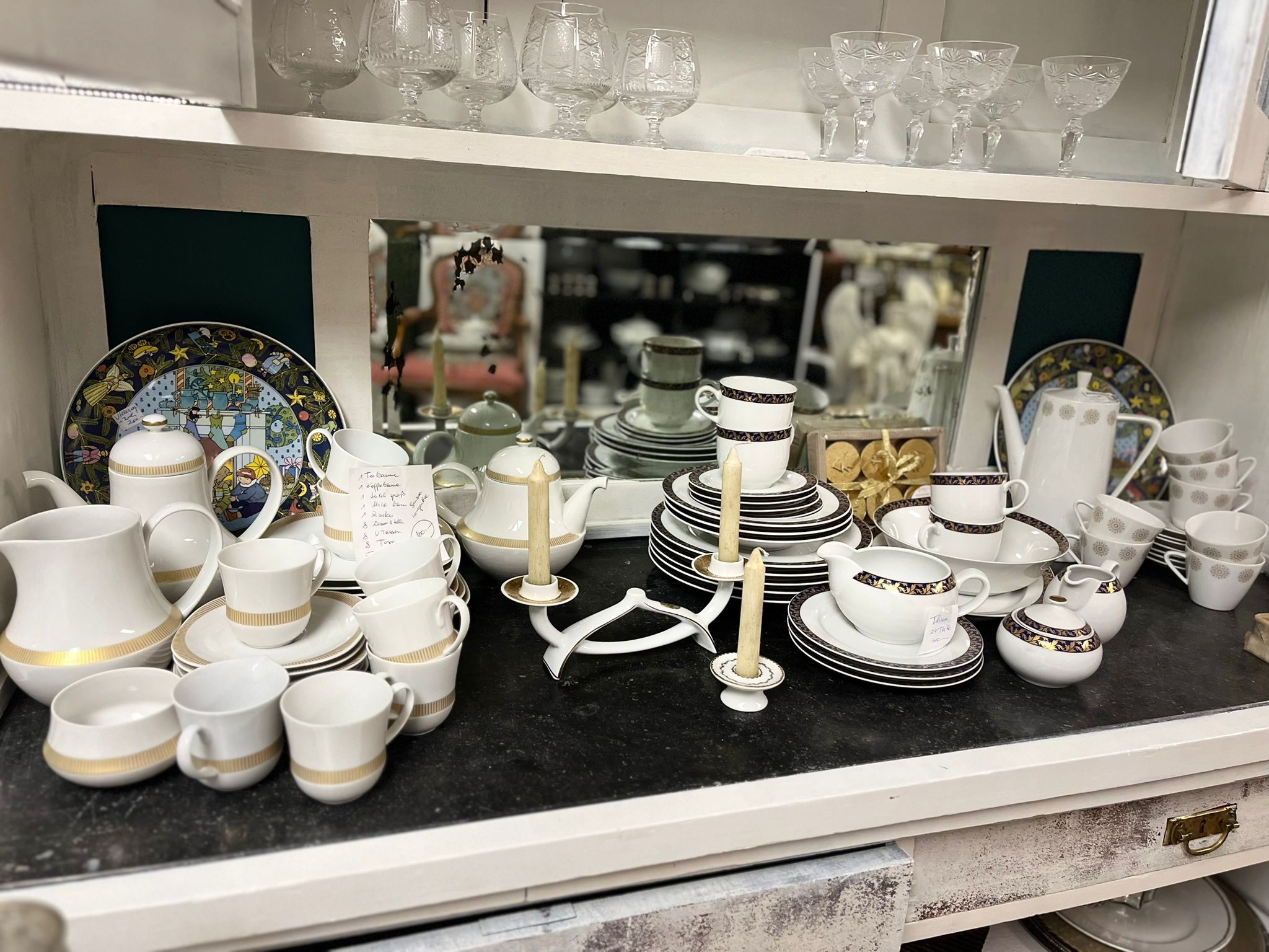 Goldrandgeschirr und vieles mehr
