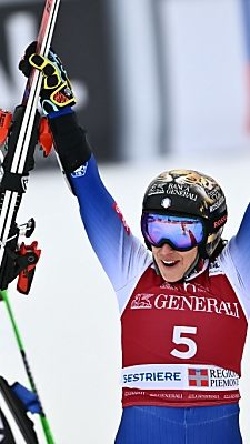 Brignone bejubelt Sieg Nummer zwei in Sestriere