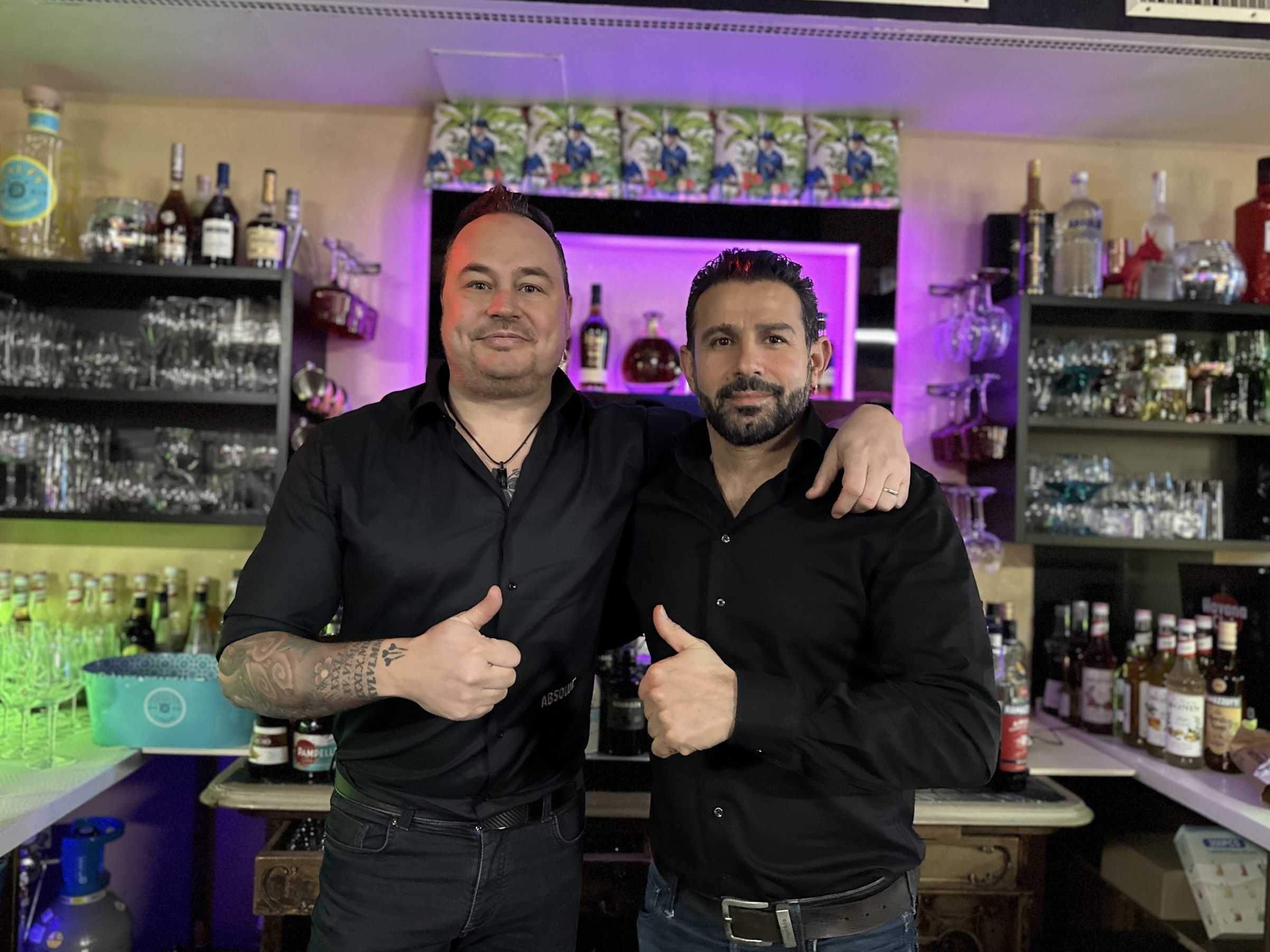 Mike Erath mit Barchef Fehmi Gül im neuen Paschanga 2.0. Mike Erath mit Barchef Fehmi Gül im neuen Paschanga 2.0.
