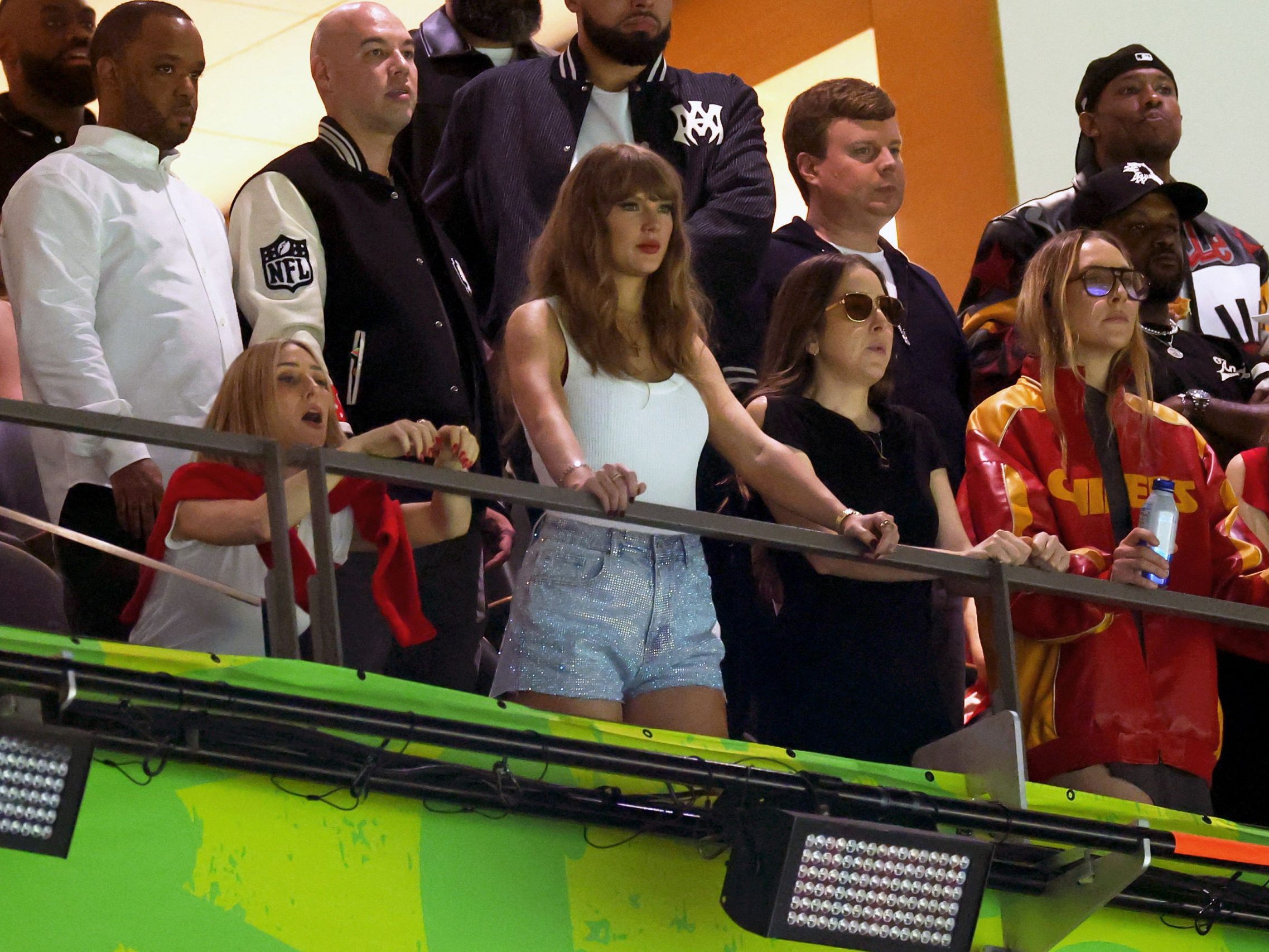 Taylor Swift wurde beim Super Bowl von den Eagles-Fans ausgebuht. Taylor Swift wurde beim Super Bowl von den Eagles-Fans ausgebuht.