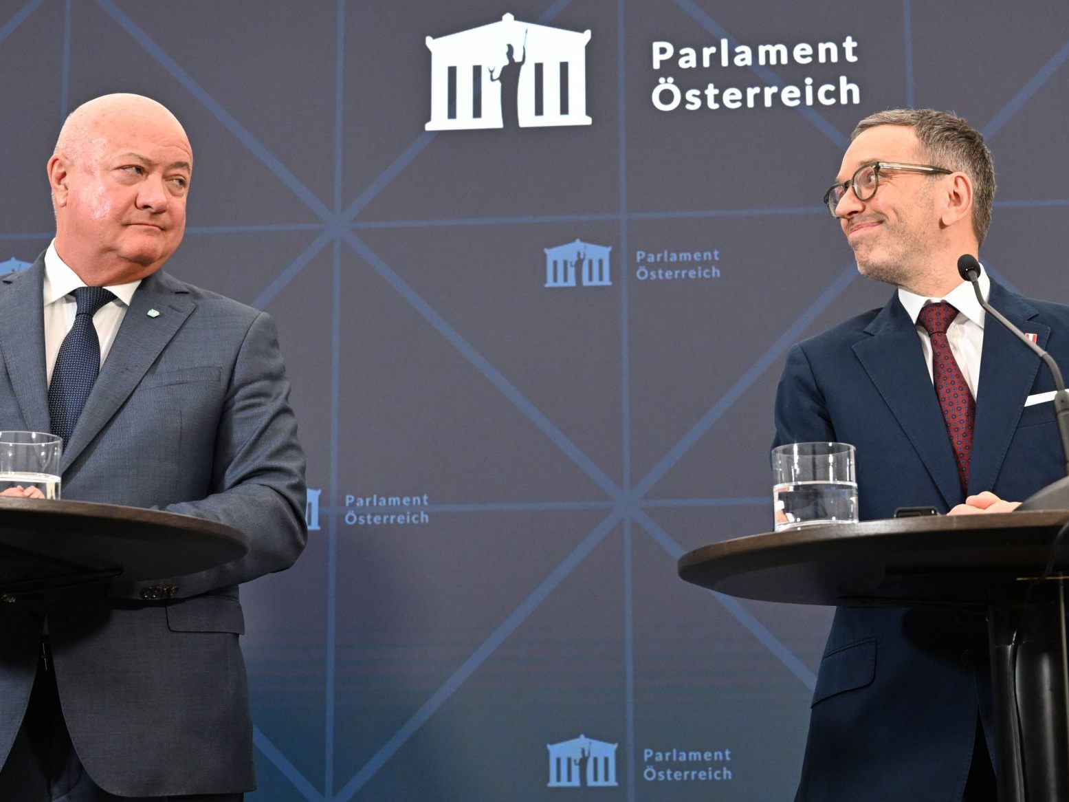 Die blau-schwarzen Verhandlungen spitzen sich zu.