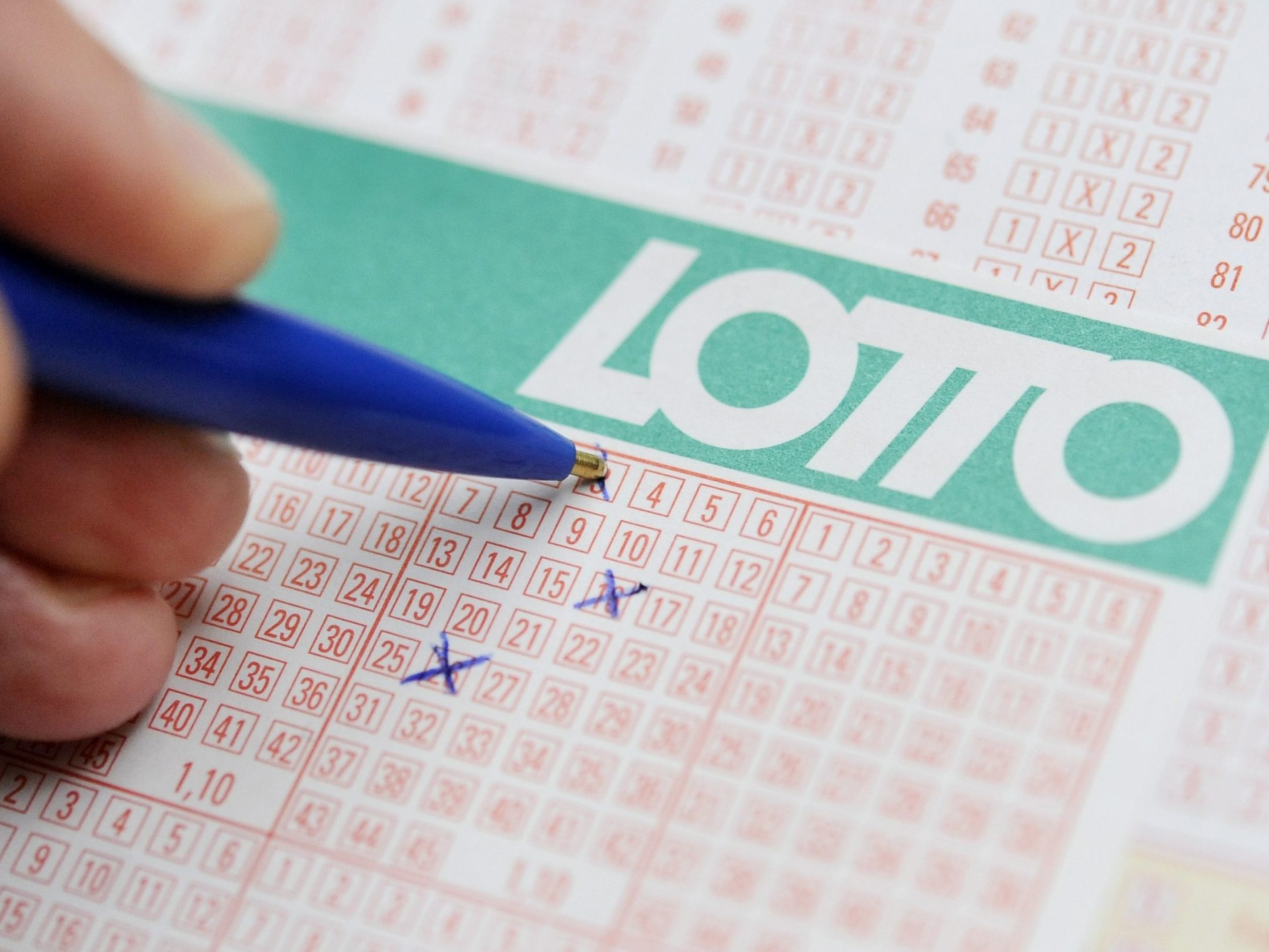 Am Sonntag warten 4 Millionen auf die Lotto Fans.