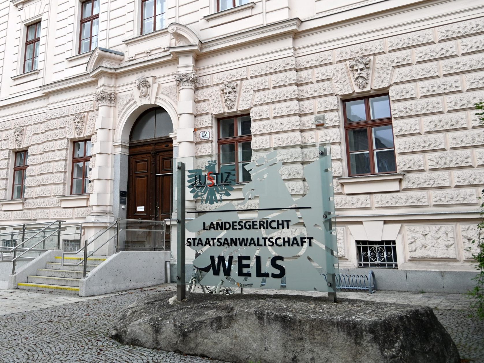 Das Landesgericht Wels verurteilte den Angeklagten.