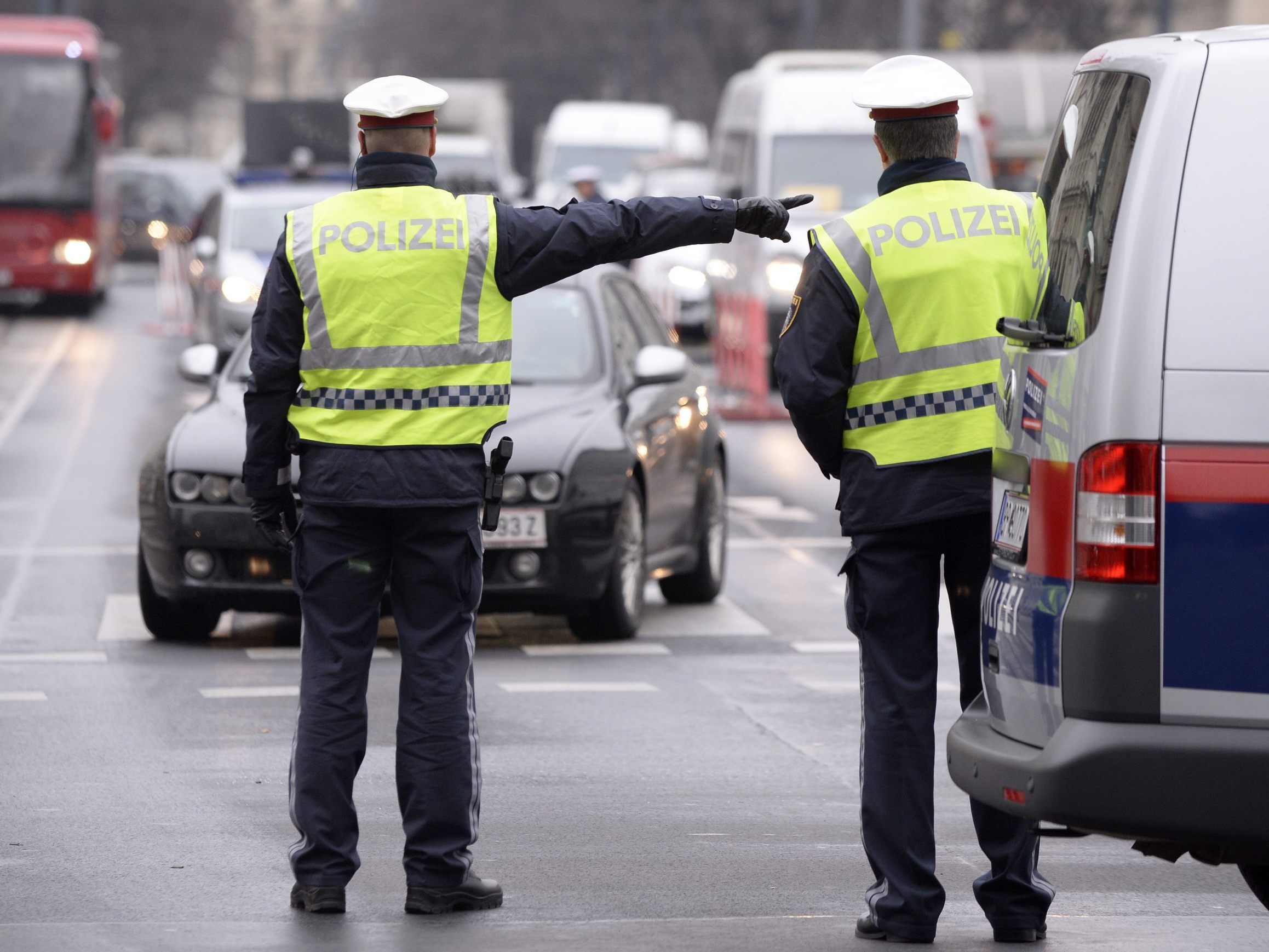 Wegen der Demo in der Wiener Innenstadt sollten Autofahrer ihre Routen entsprechend planen. Wegen der Demo in der Wiener Innenstadt sollten Autofahrer ihre Routen entsprechend planen.