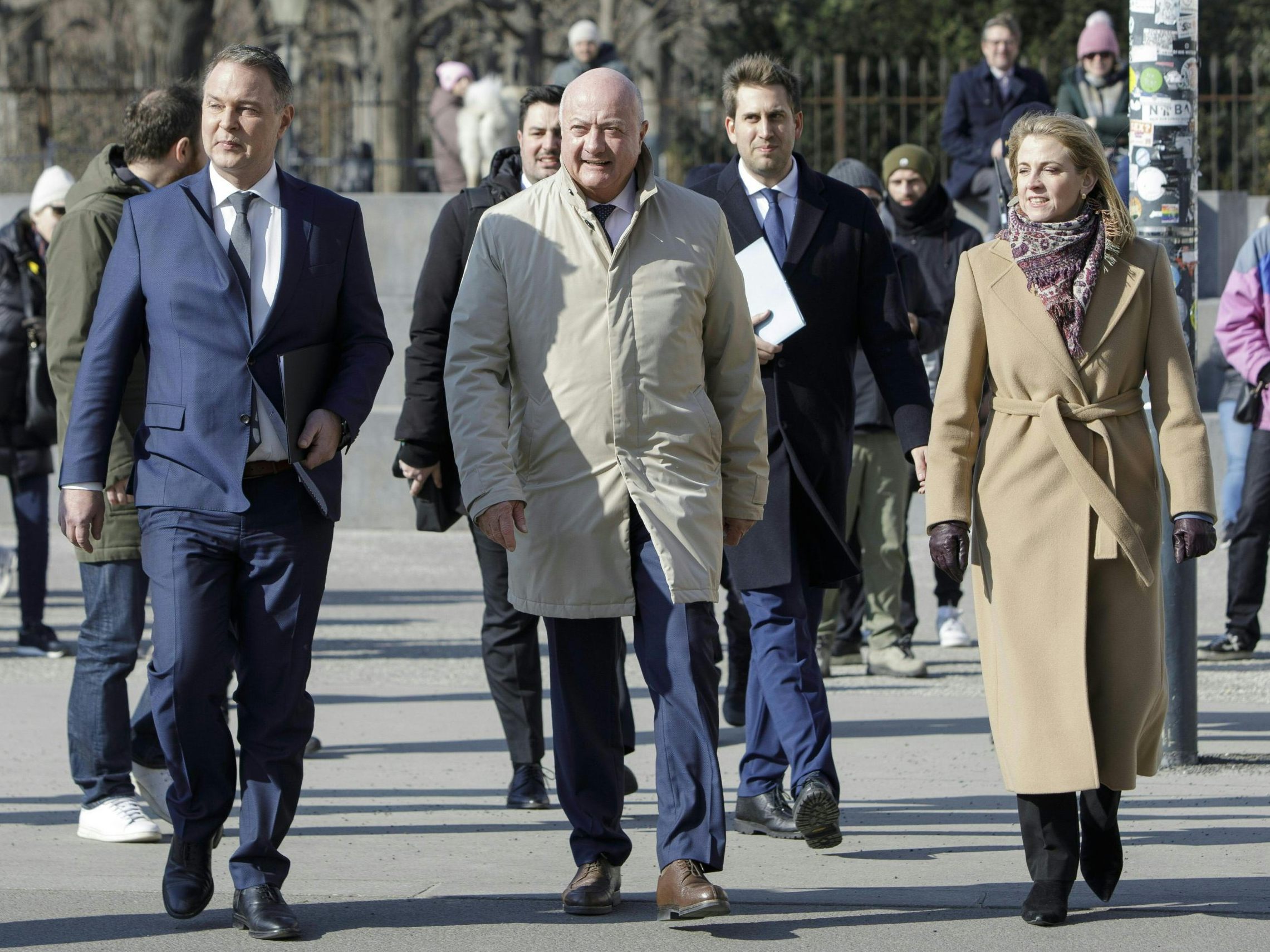 Die Chefverhandler feilen weiter an der Dreierkoalition. Die Chefverhandler feilen weiter an der Dreierkoalition.