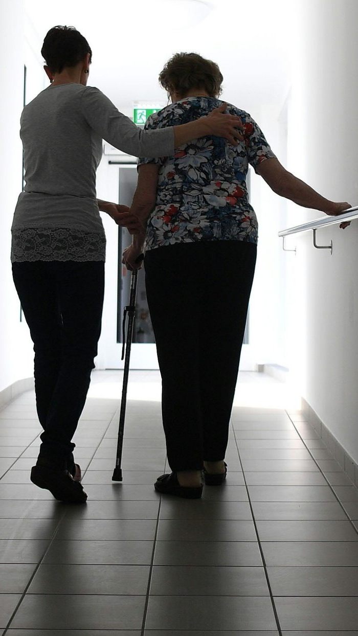 Ein neues Eingliederungsprogramm ist für Ukrainer in heimischen Pflegebetrieben geplant.