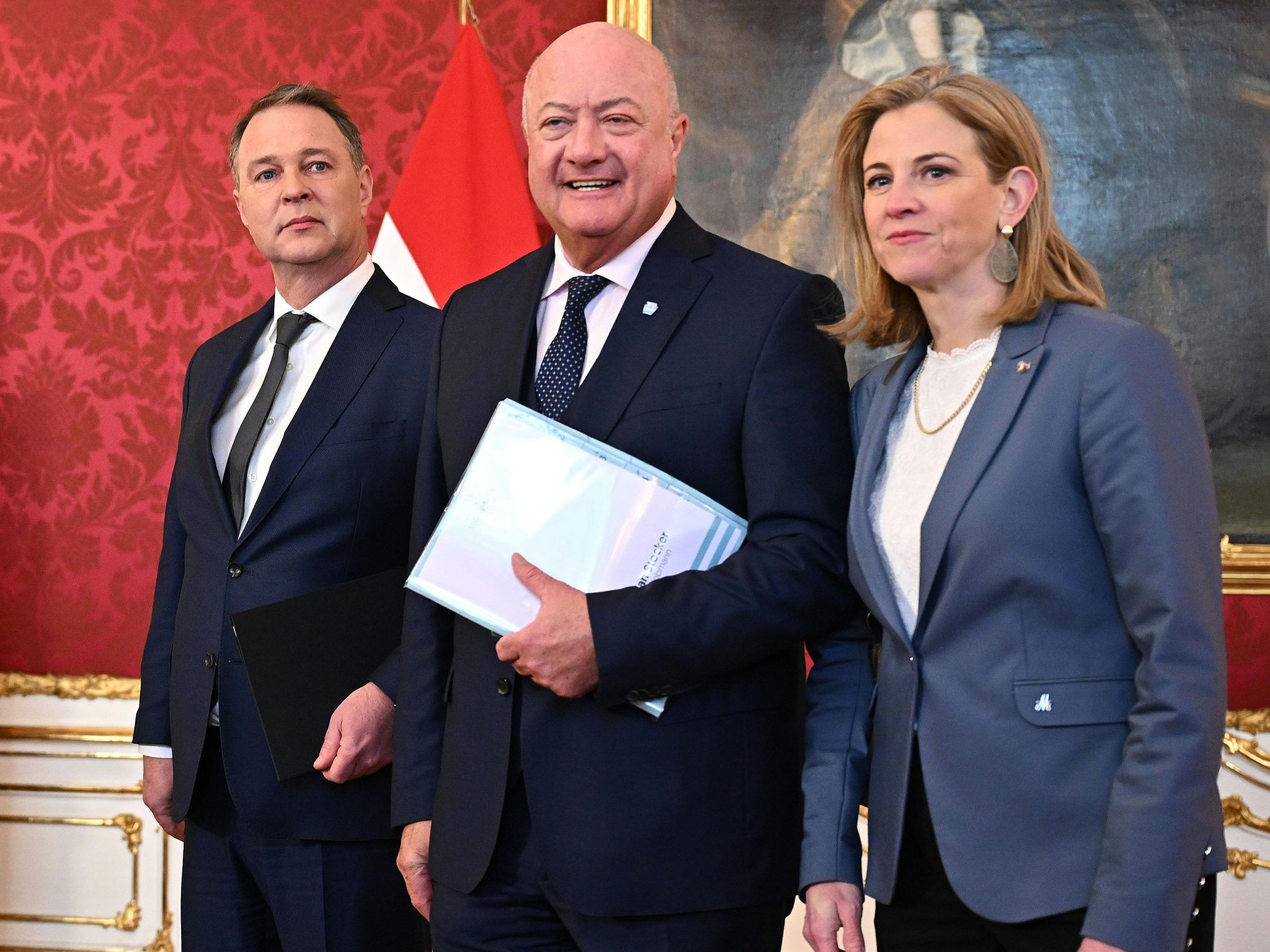 ÖVP, SPÖ und NEOS planen eine Präsentation Mitte der Woche. ÖVP, SPÖ und NEOS planen eine Präsentation Mitte der Woche.