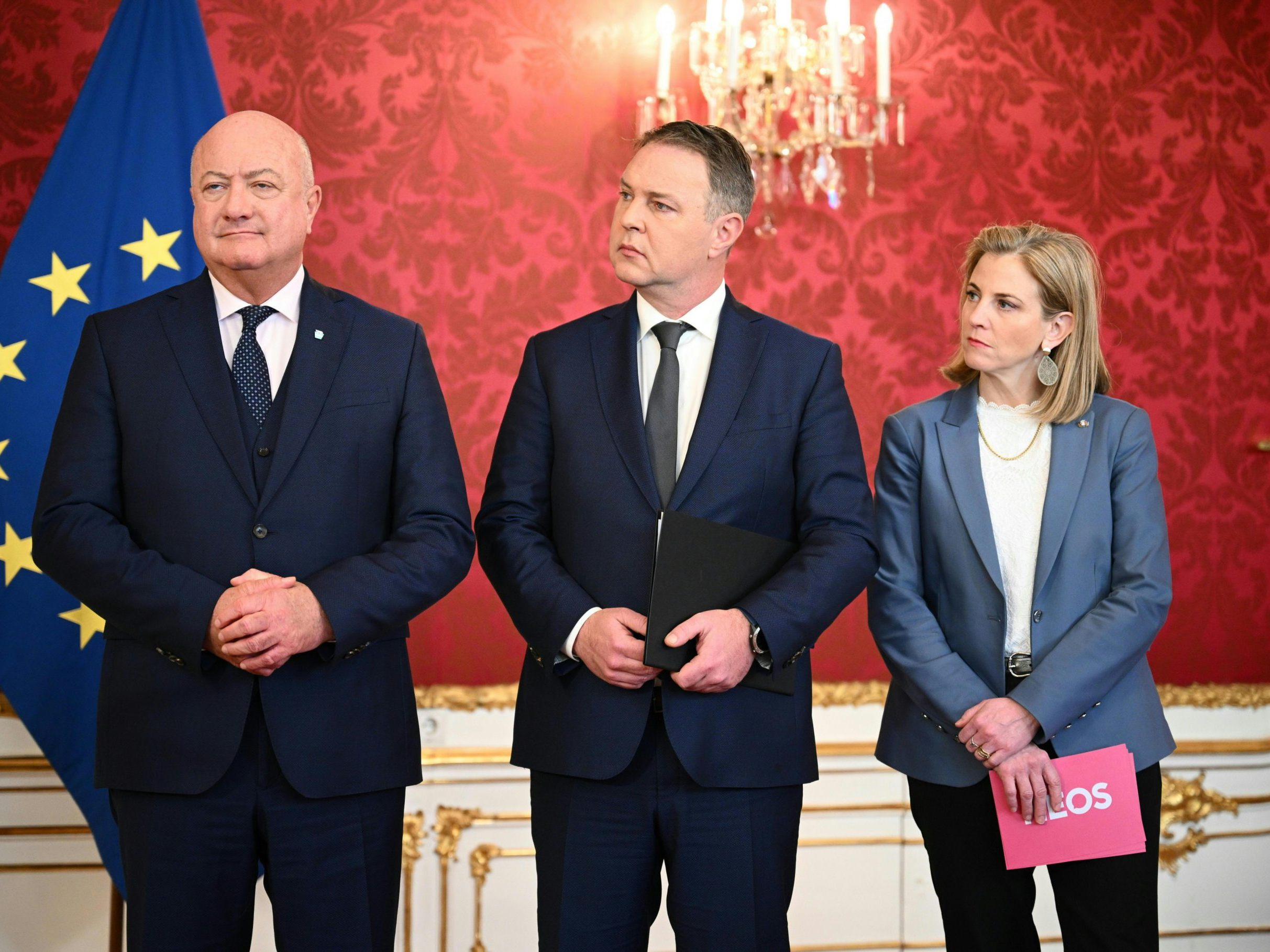 Die Ministerien wurden wohl schon aufgeteilt. Die Ministerien wurden wohl schon aufgeteilt.