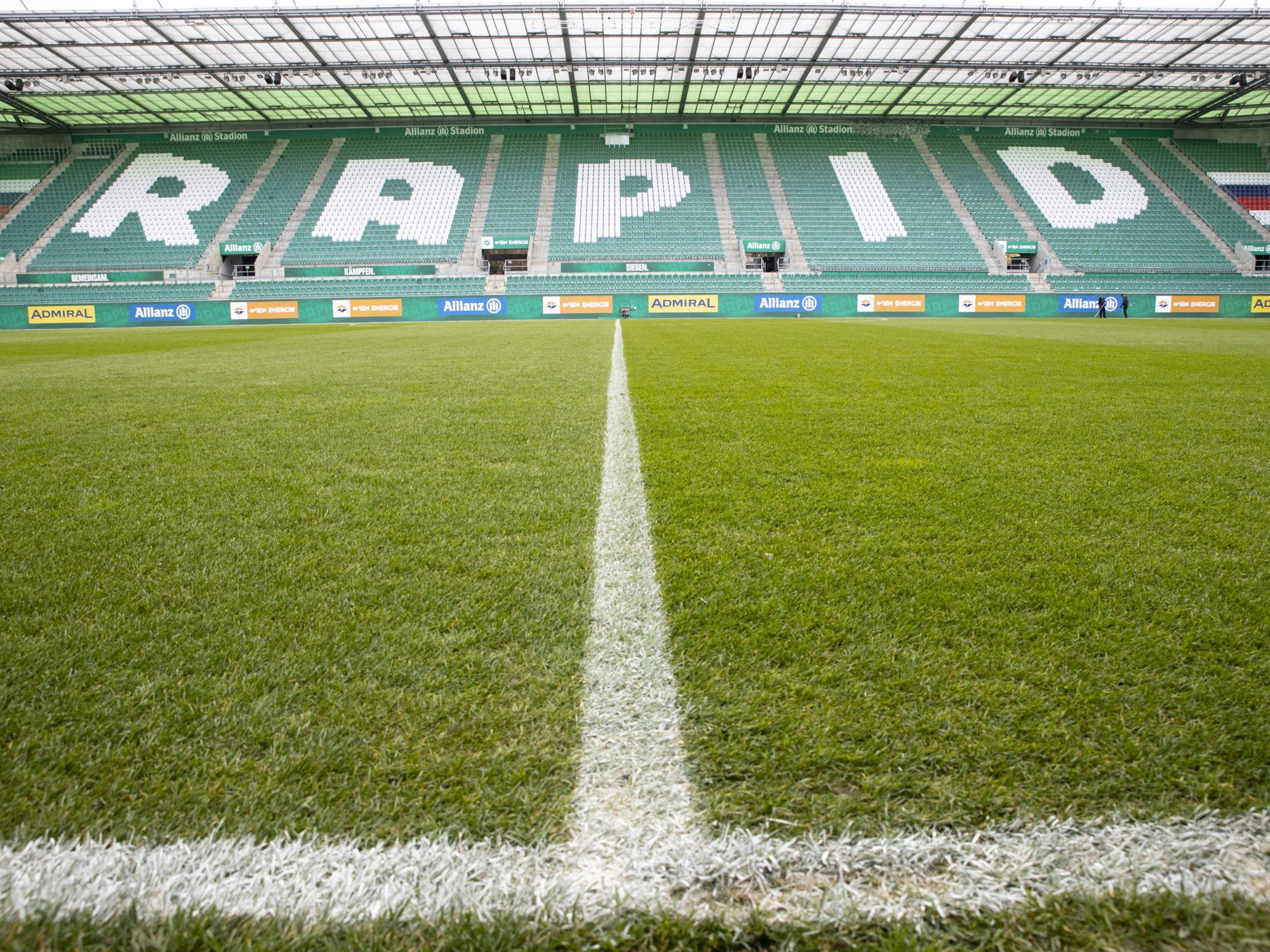 Mmaee lief kein einziges Mal für Rapid im Allianz Stadion auf. Mmaee lief kein einziges Mal für Rapid im Allianz Stadion auf.