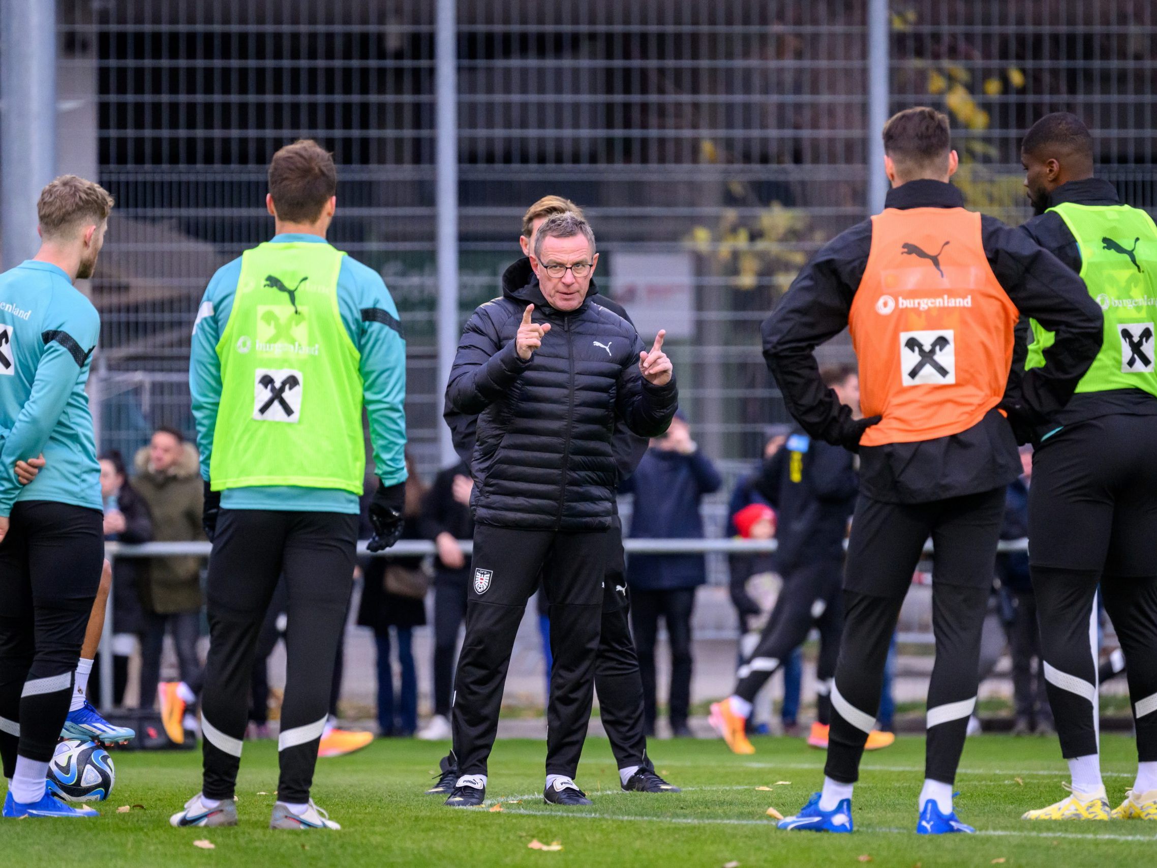 Das ÖFB-Team von Teamchef Rangnick will zur Fußball-WM 2026. Das ÖFB-Team von Teamchef Rangnick will zur Fußball-WM 2026.
