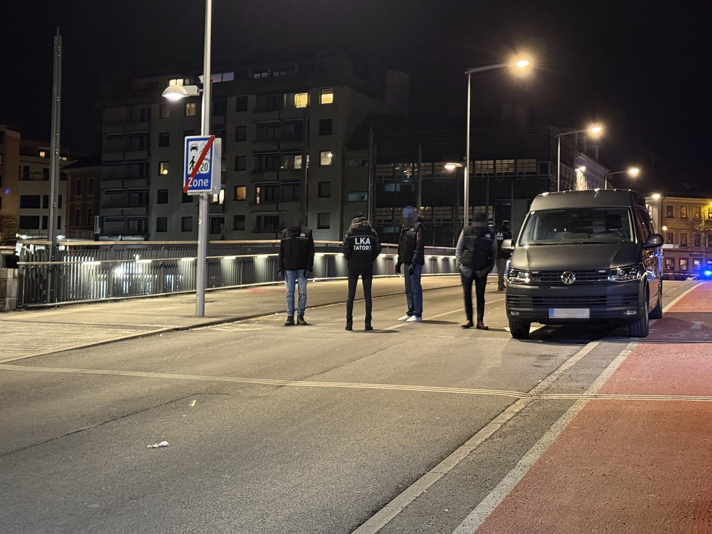 Mehrere Menschen in Villach attackiert. Mehrere Menschen in Villach attackiert.