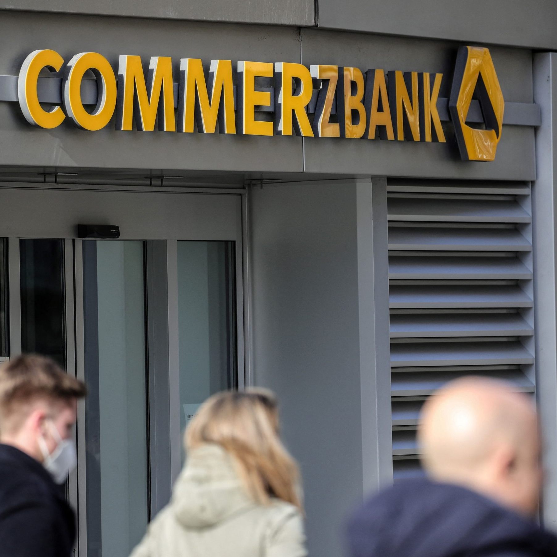 Die Commerzbank will tausende Jobs streichen.