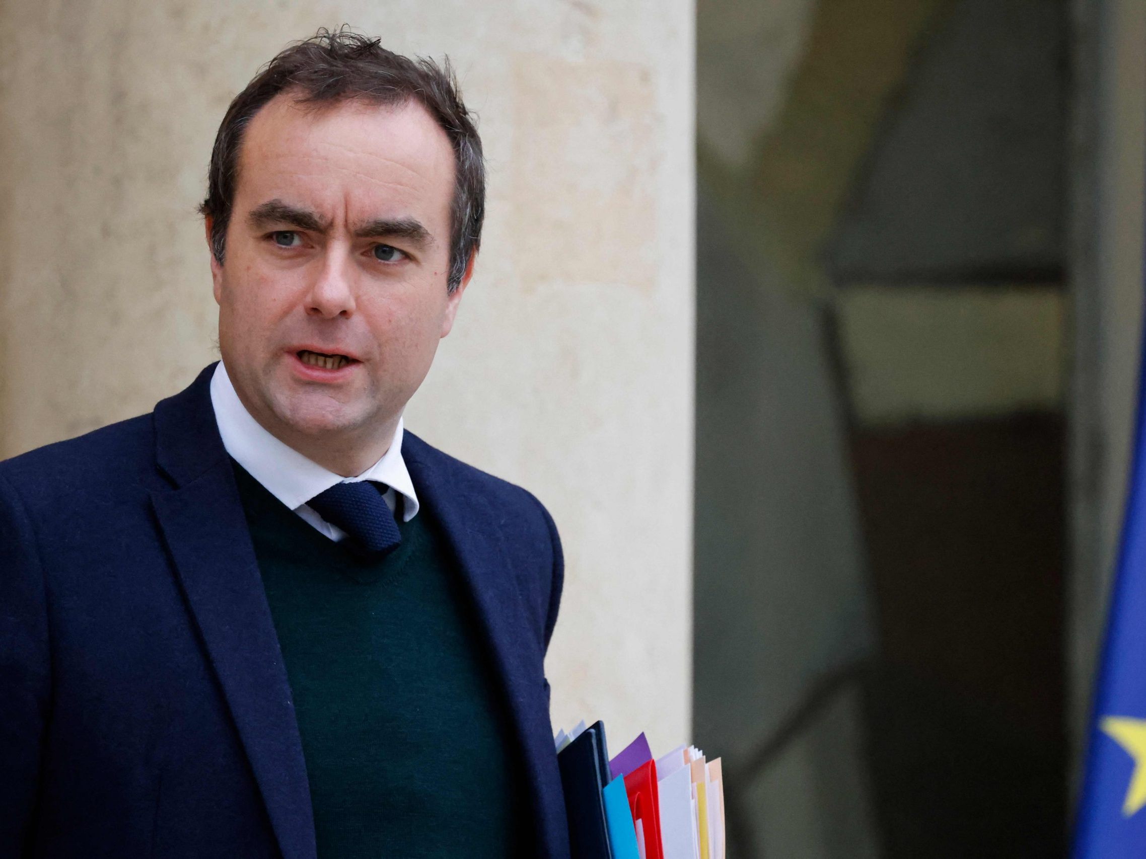 Frankreichs Verteidigungsminister informierte über Ankunft von Mirage-Kampfjets. Frankreichs Verteidigungsminister informierte über Ankunft von Mirage-Kampfjets.
