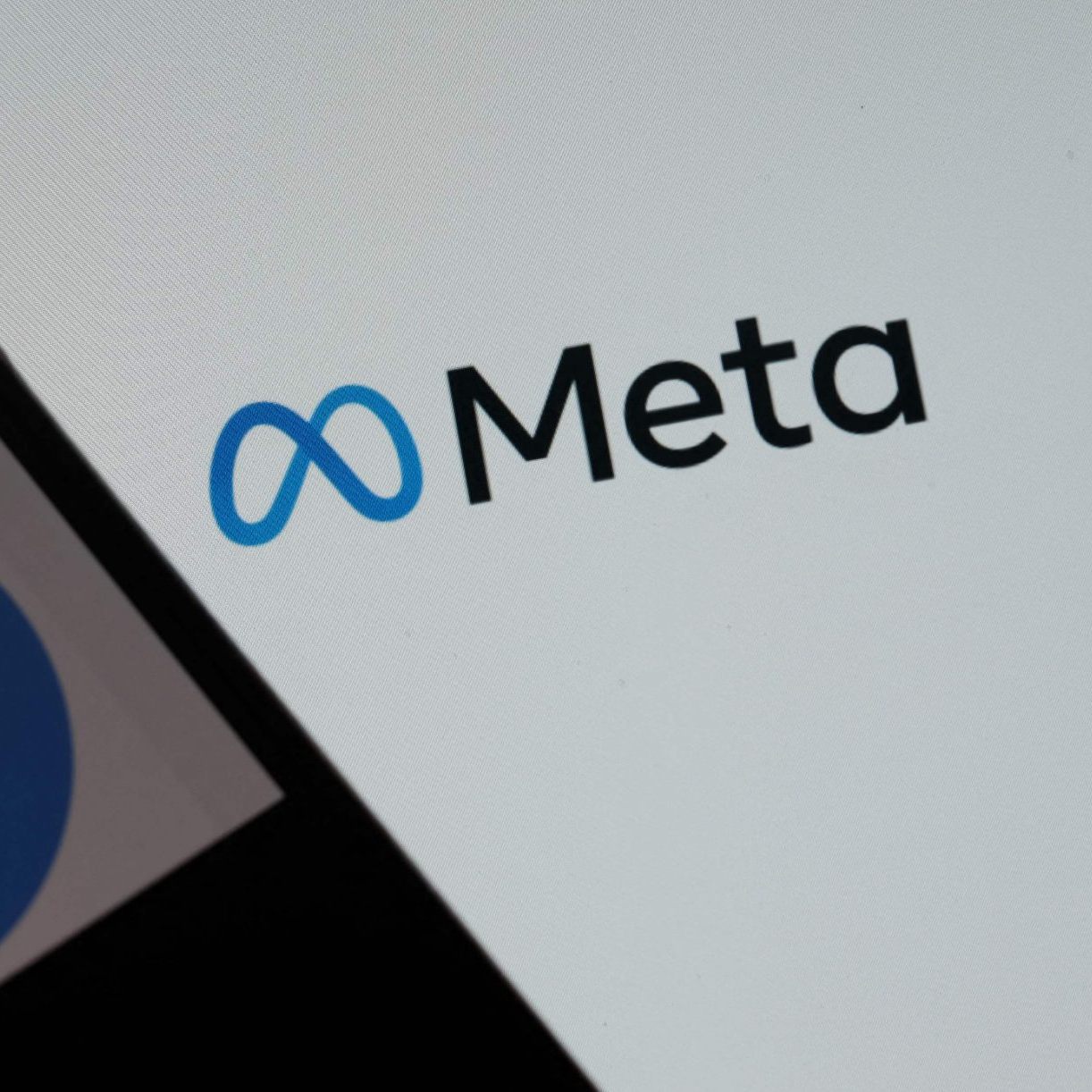 Meta will ein Mega-Kabel verlegen.